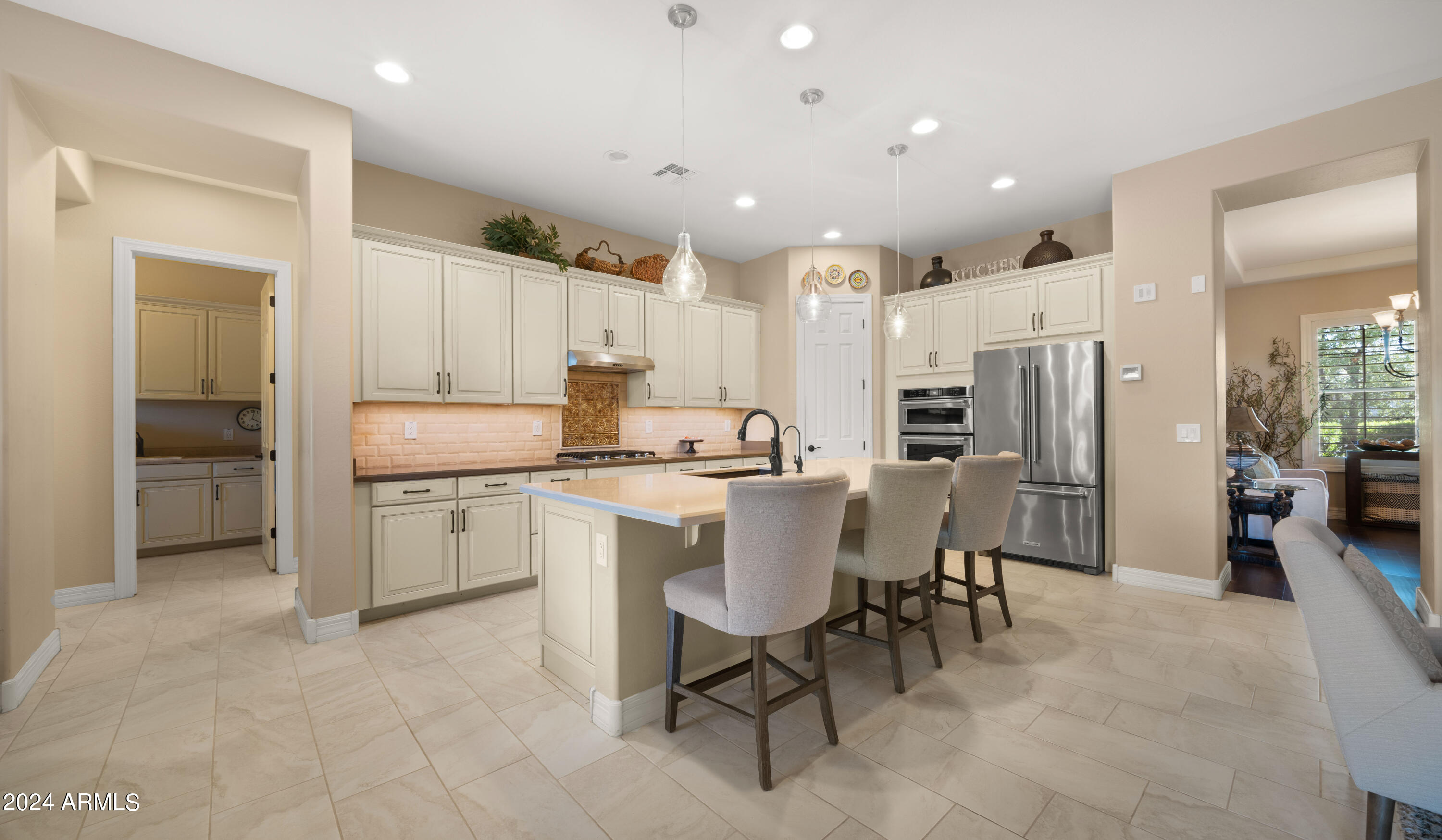 5653 S CROWLEY --