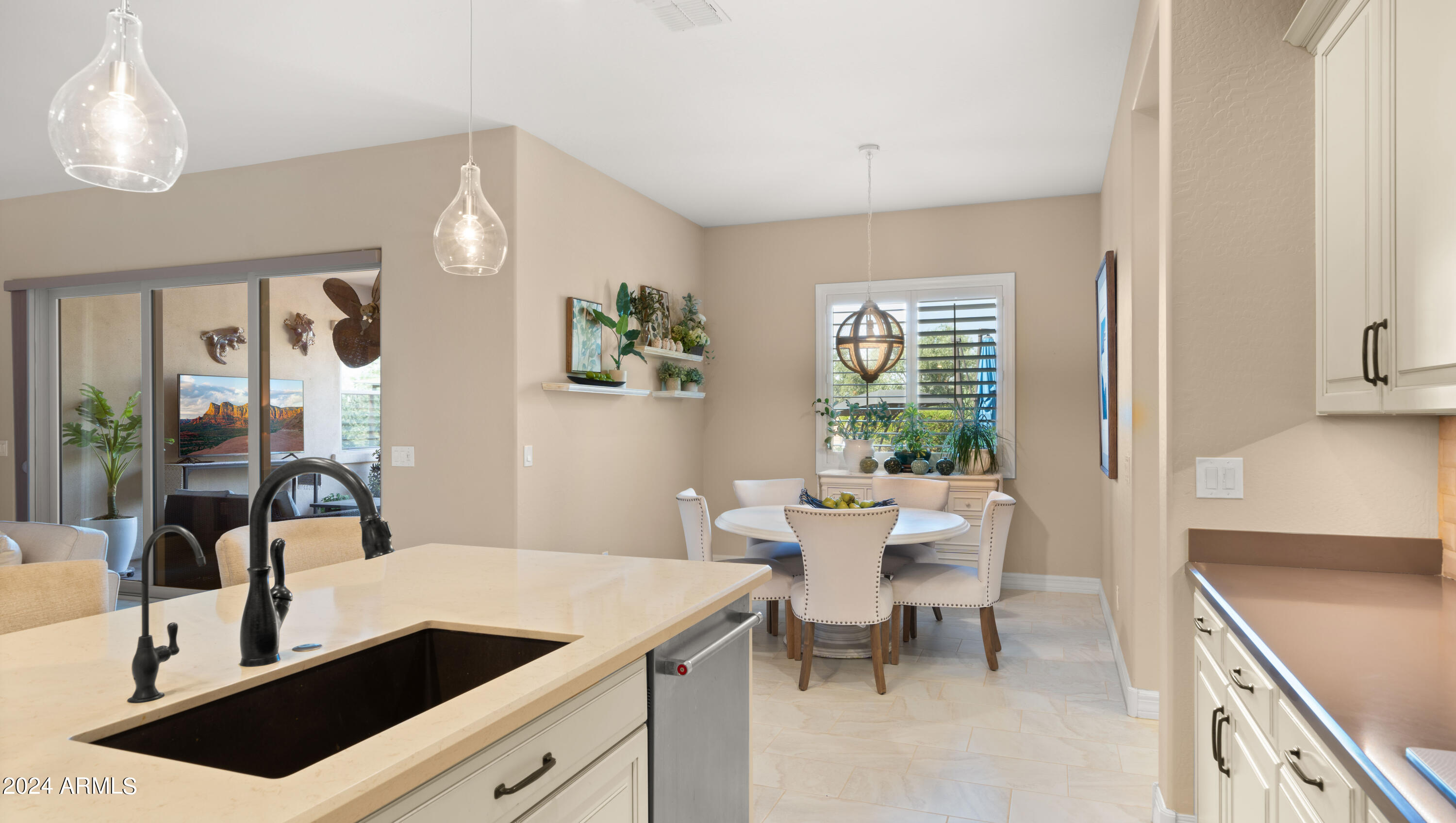 5653 S CROWLEY --