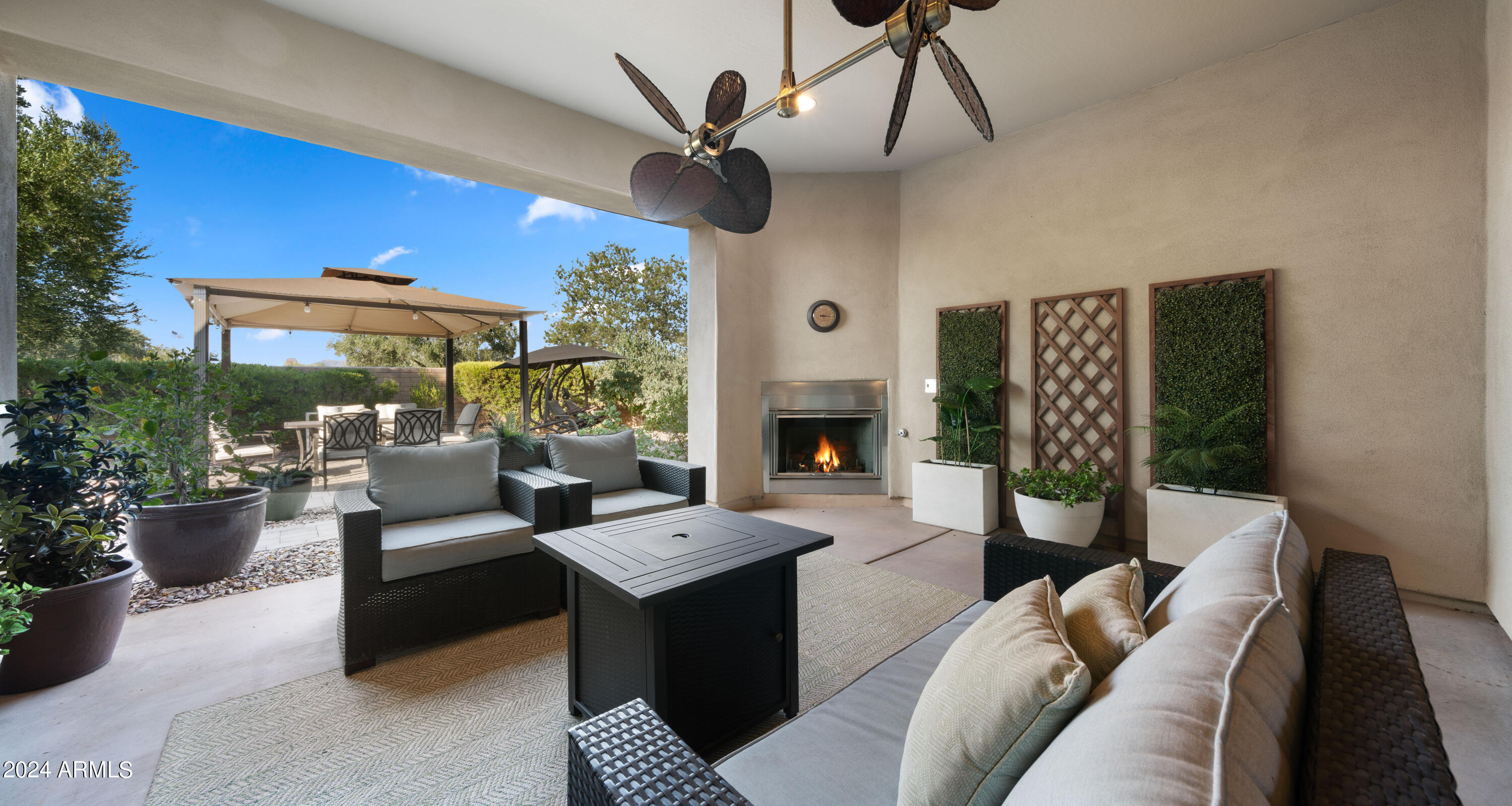 5653 S CROWLEY --