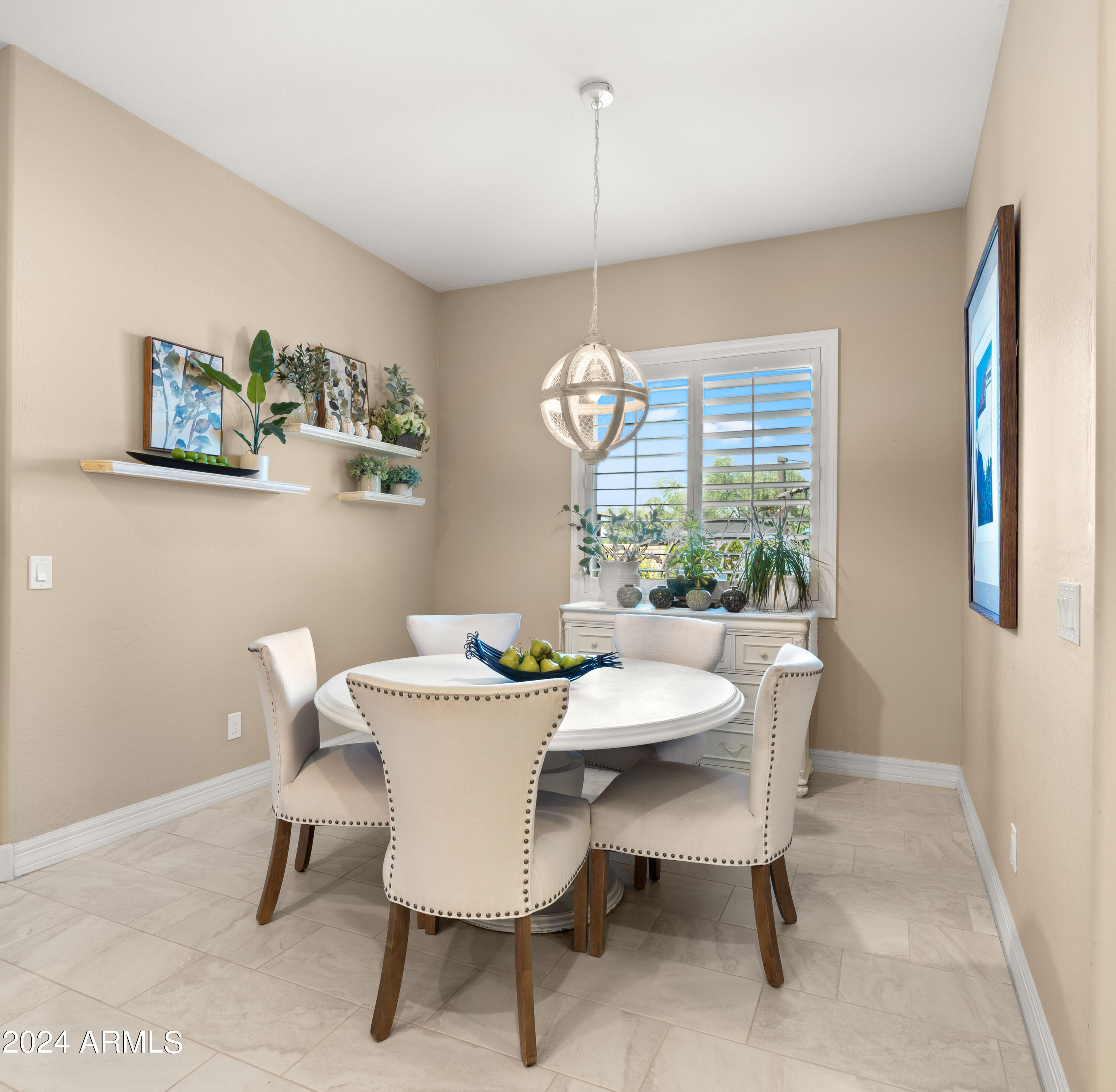 5653 S CROWLEY --