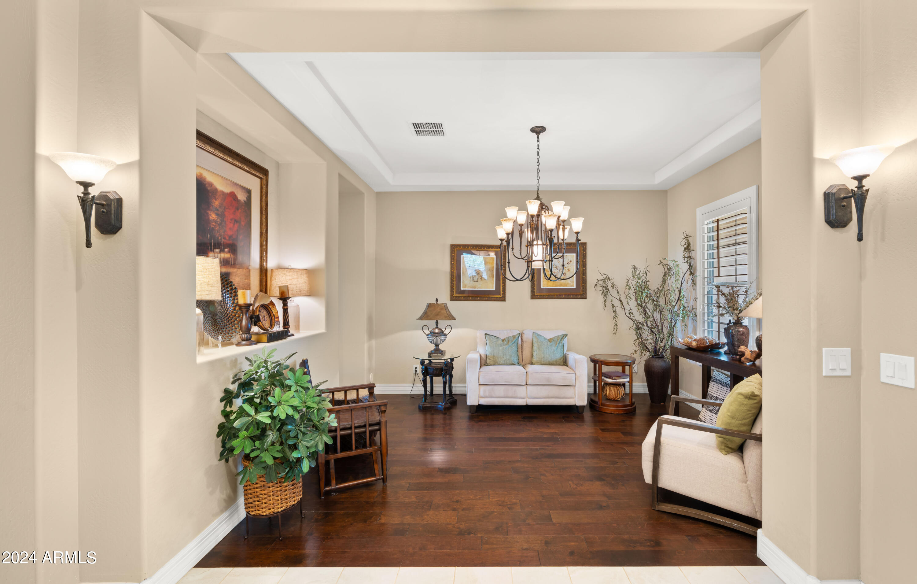 5653 S CROWLEY --