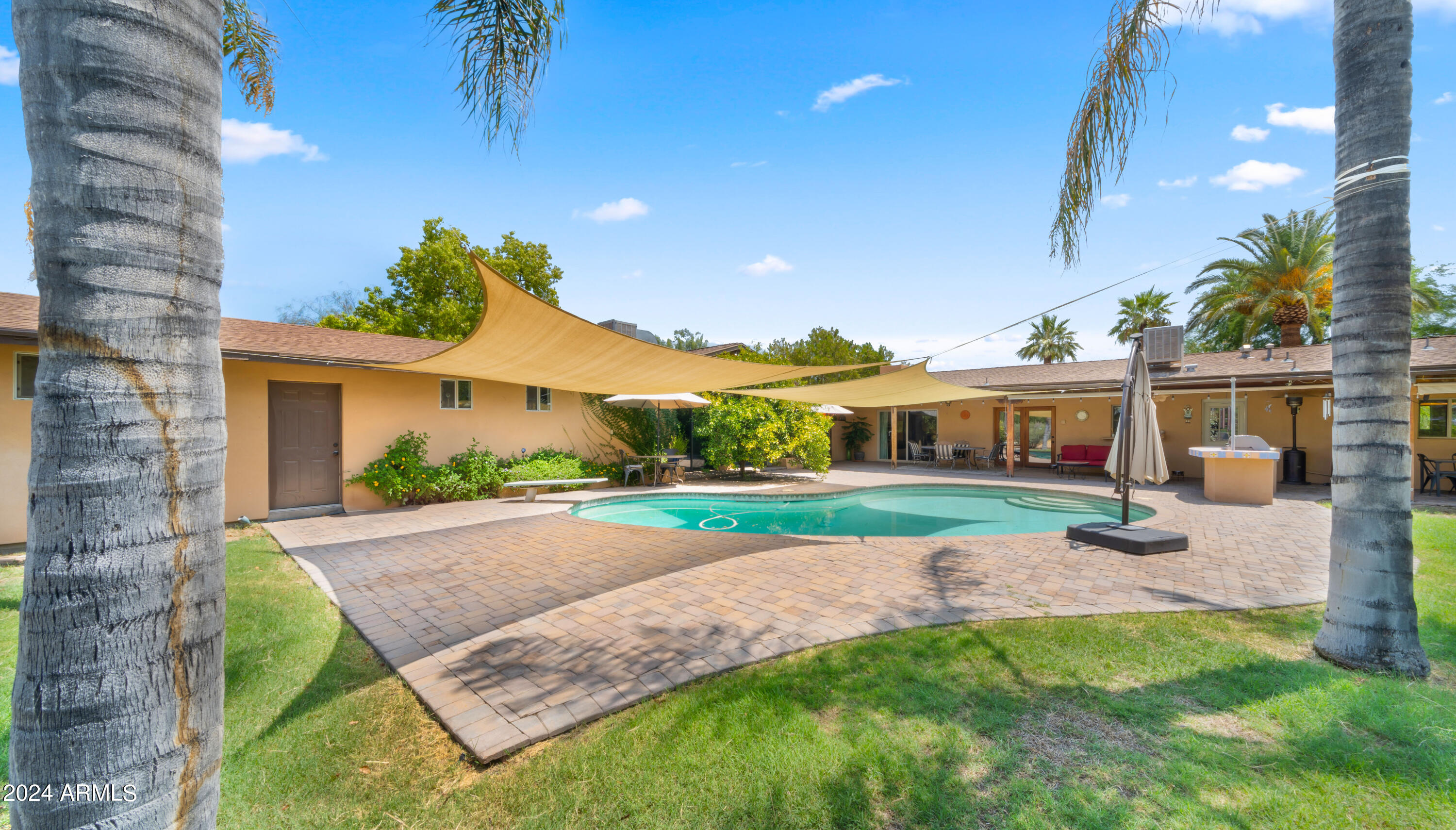 11030 N SUNDOWN Drive