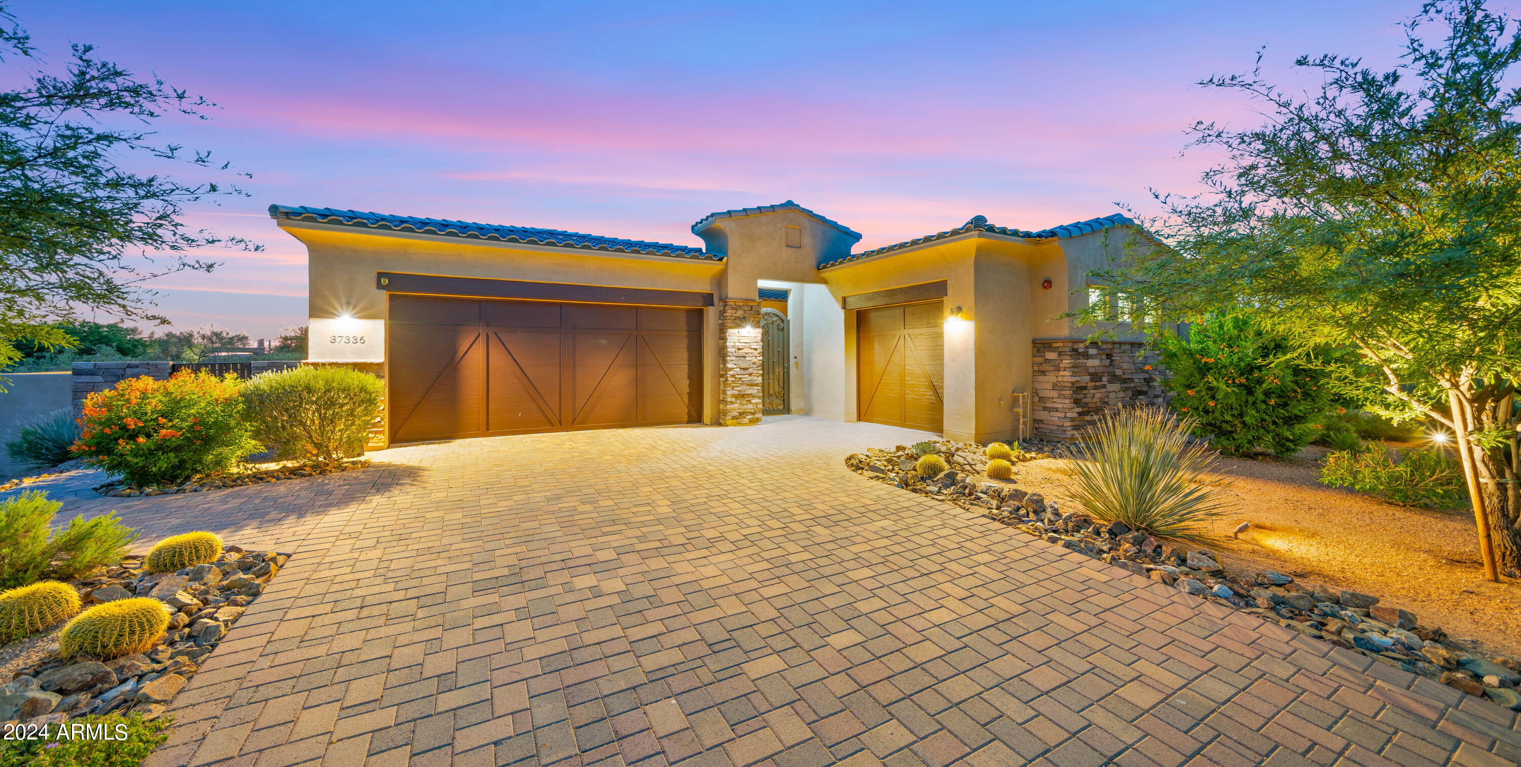 37336 N BOULDER VIEW Drive