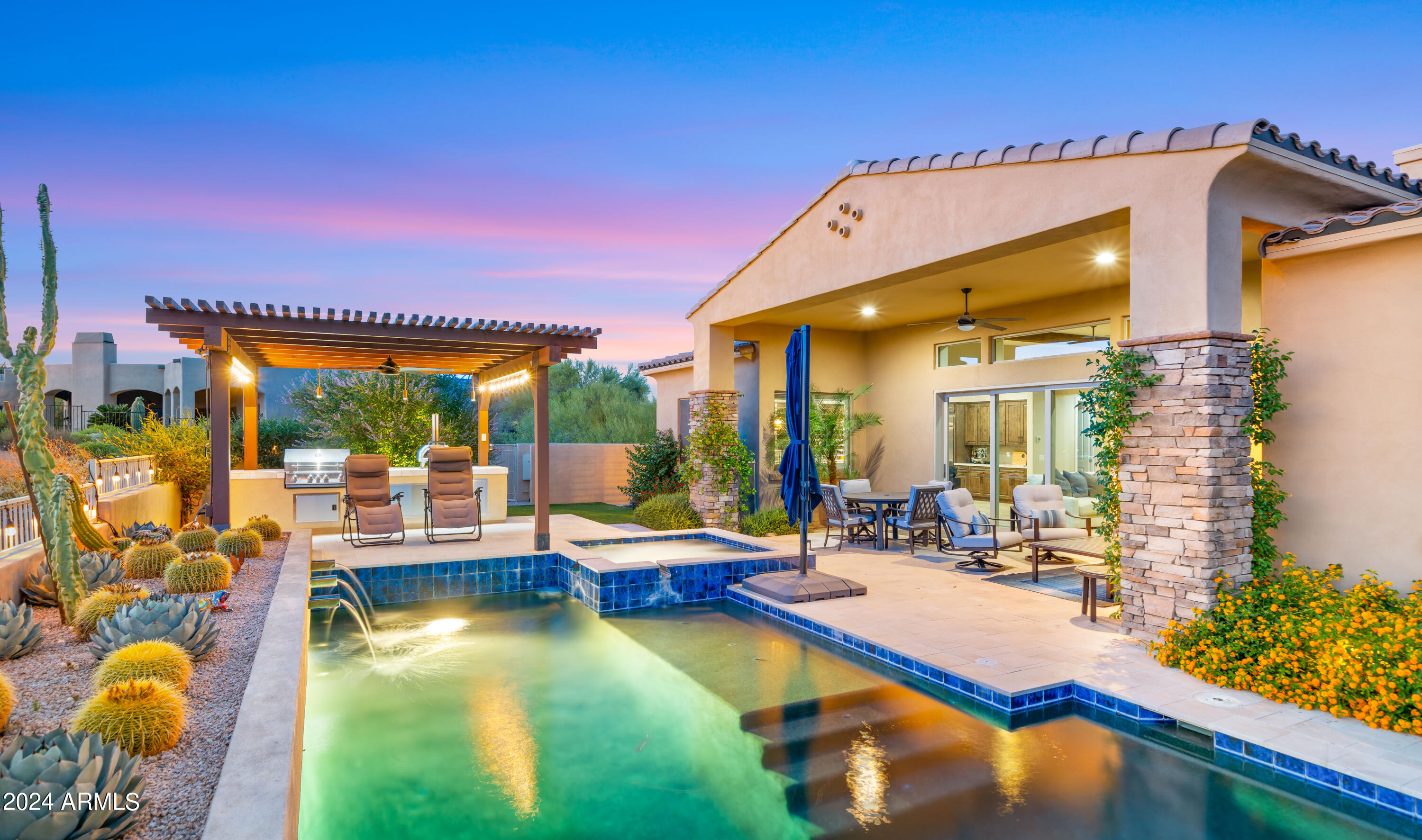 37336 N BOULDER VIEW Drive