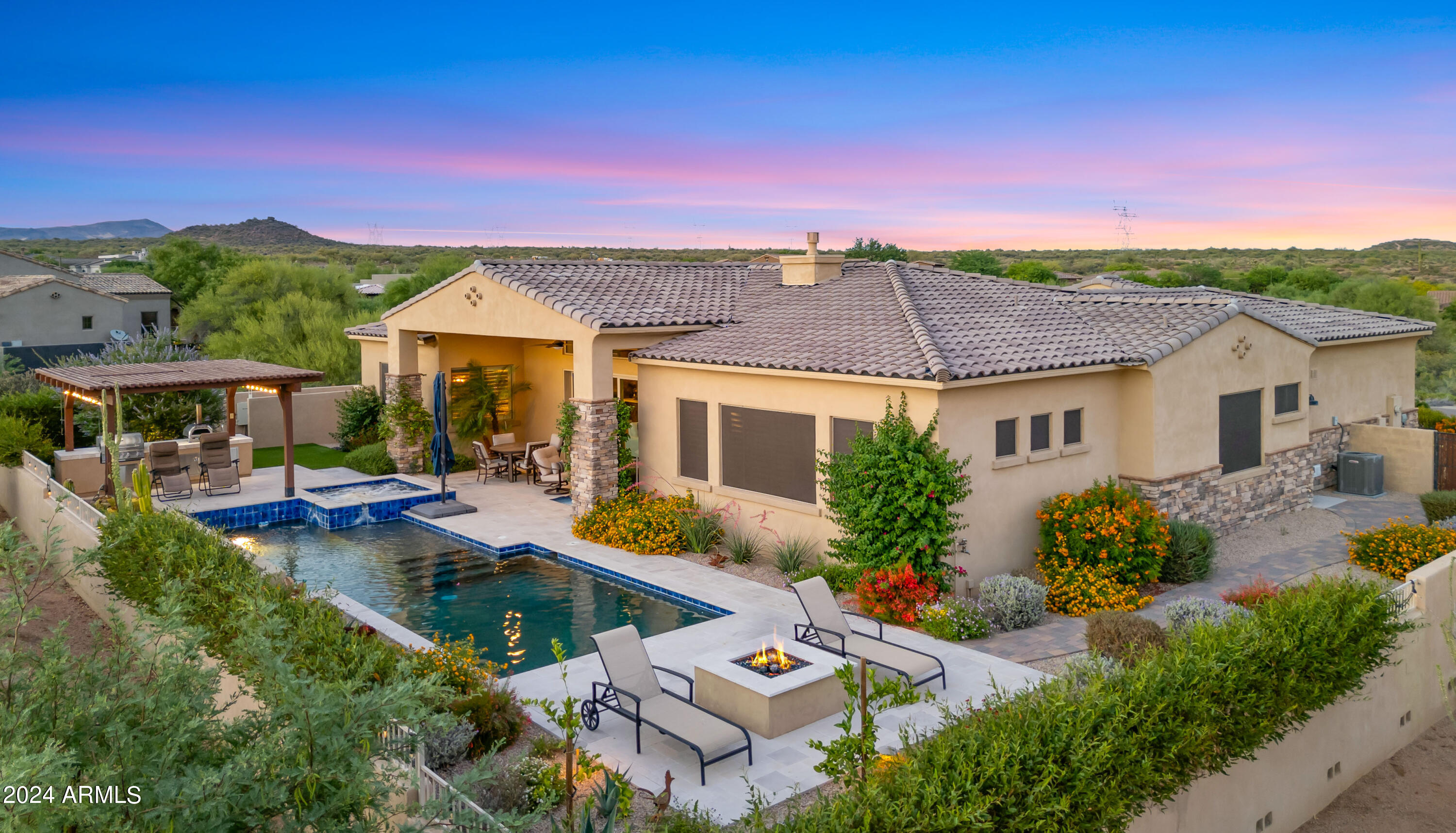 37336 N BOULDER VIEW Drive