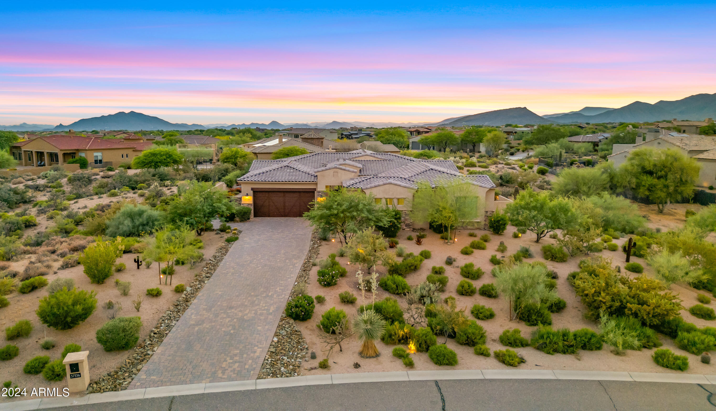 37336 N BOULDER VIEW Drive