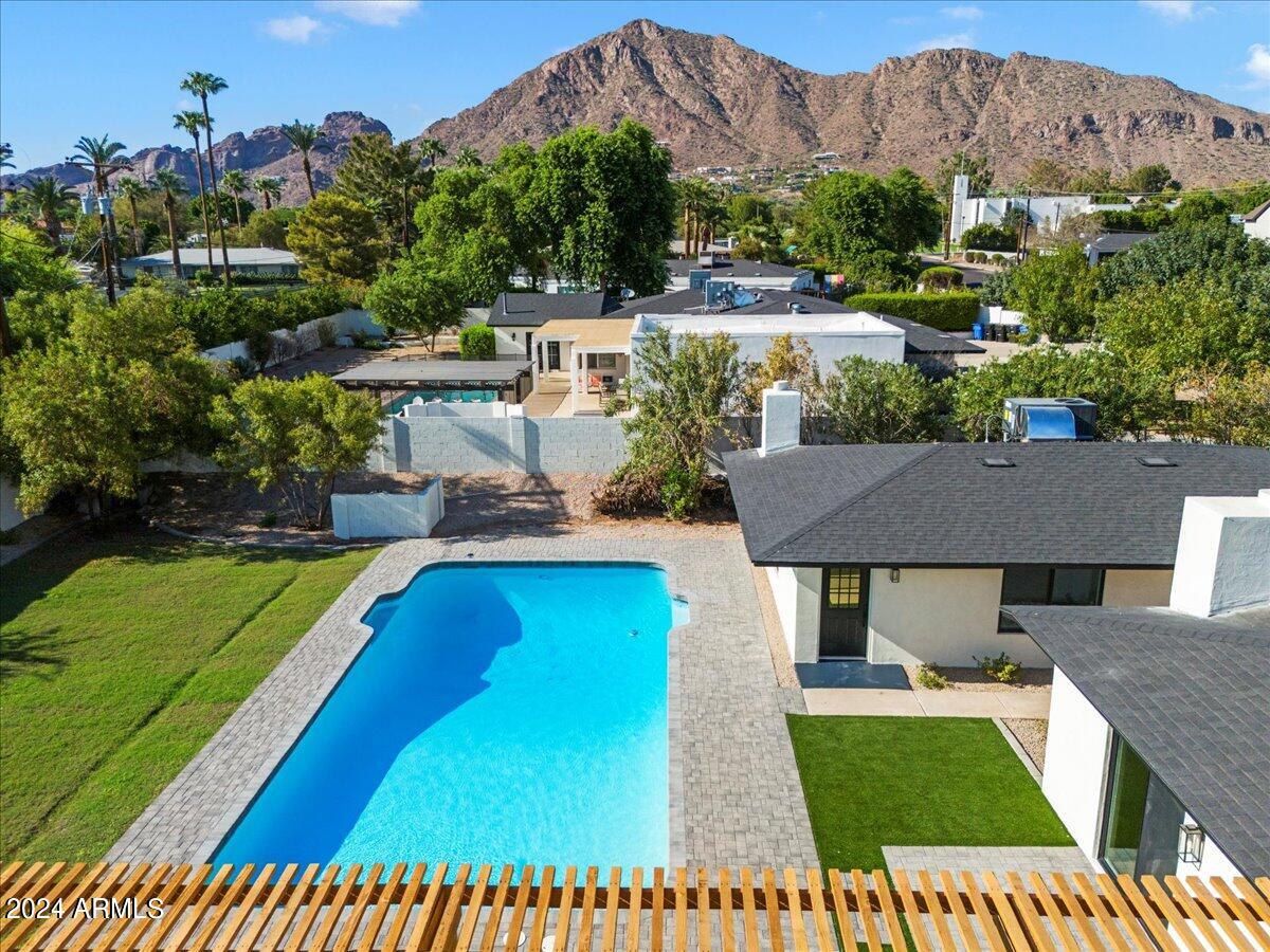 5558 E Lafayette Boulevard