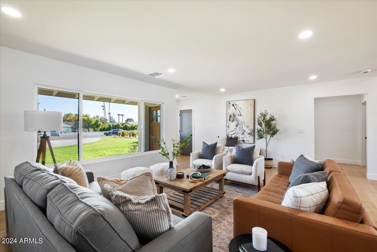 5558 E Lafayette Boulevard