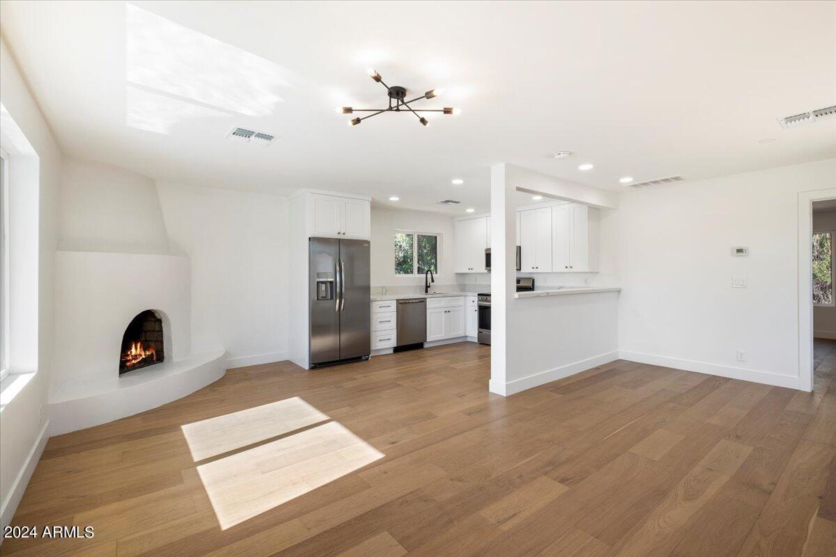 5558 E Lafayette Boulevard