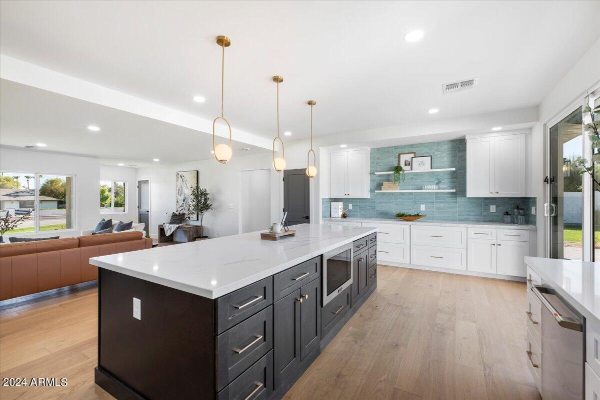 5558 E Lafayette Boulevard