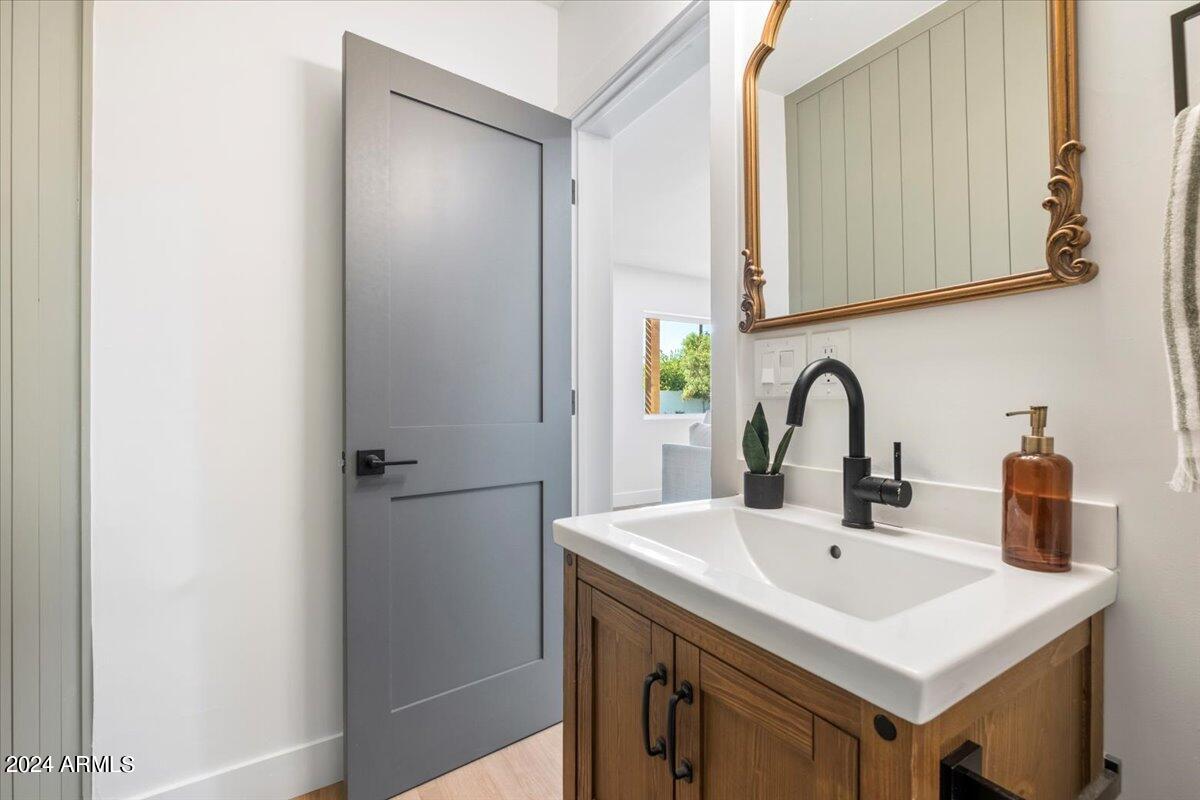 5558 E Lafayette Boulevard