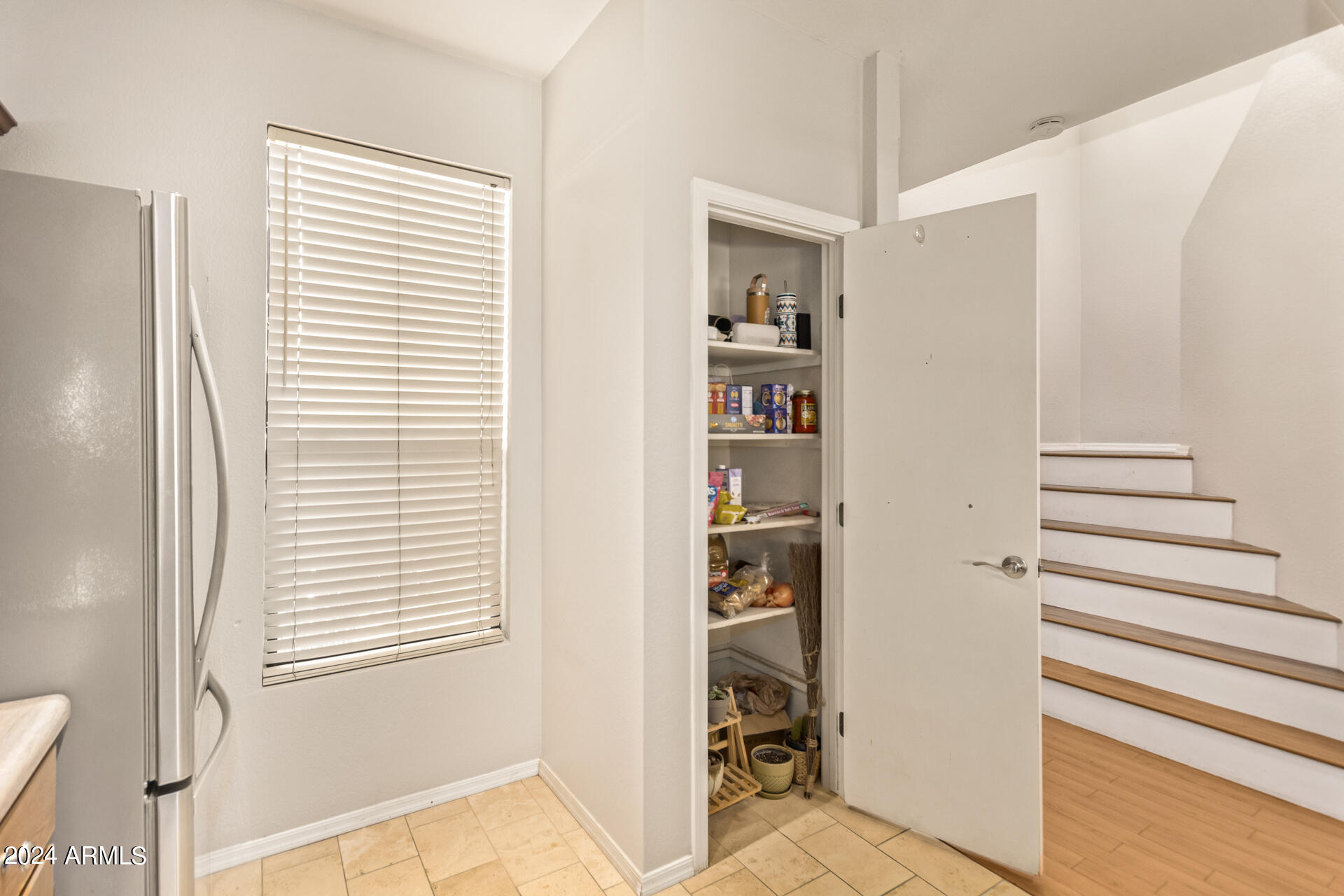 280 S ELIZABETH Way # 26
