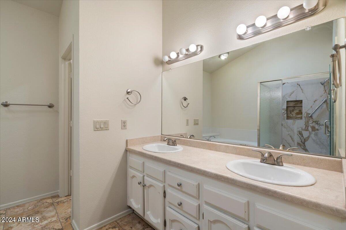 8883 E MESCAL Street