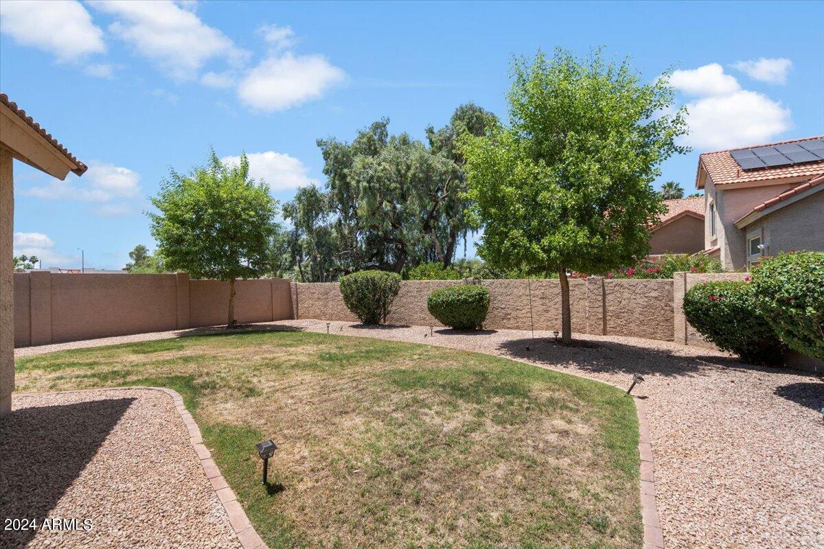 8883 E MESCAL Street