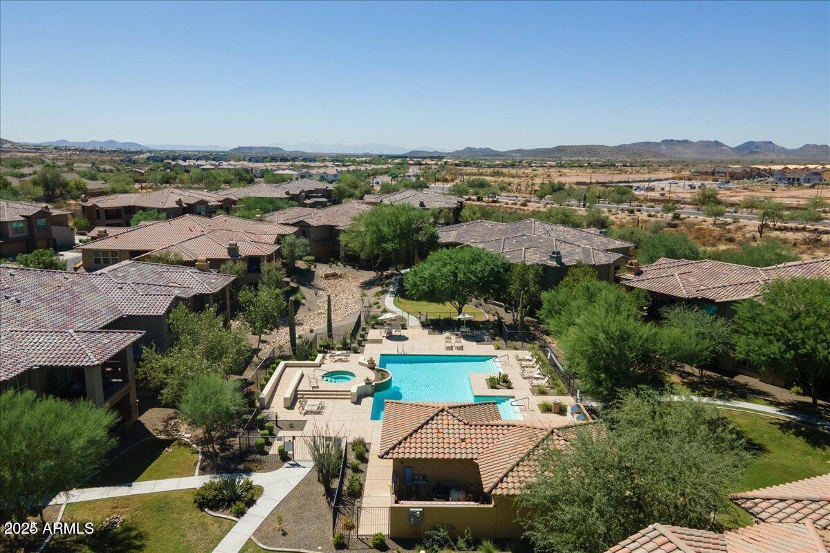 2425 W BRONCO BUTTE Trail # 2017