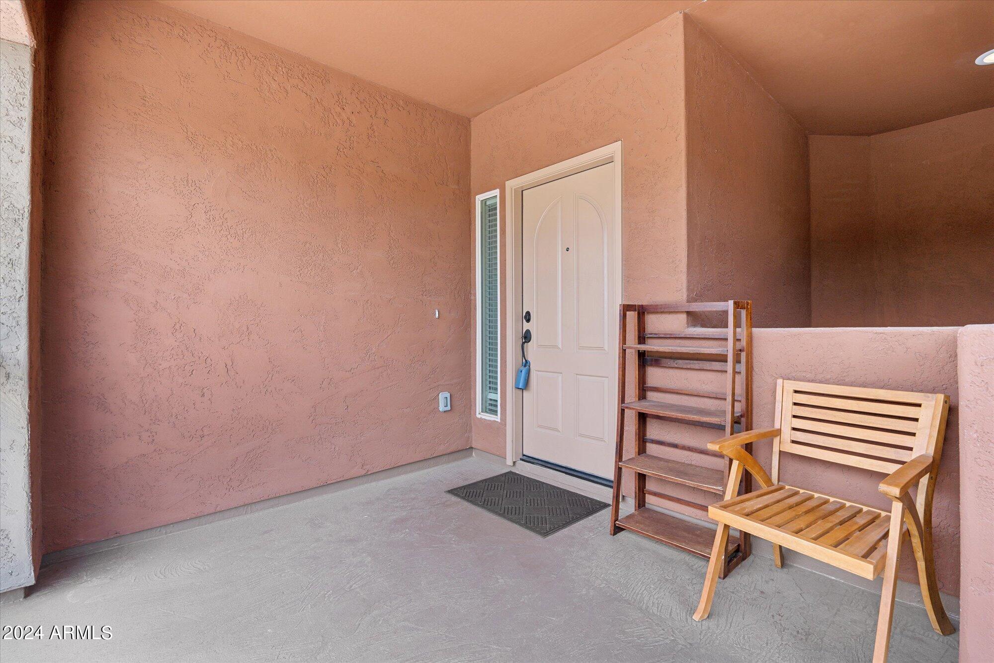 2425 W BRONCO BUTTE Trail # 2017