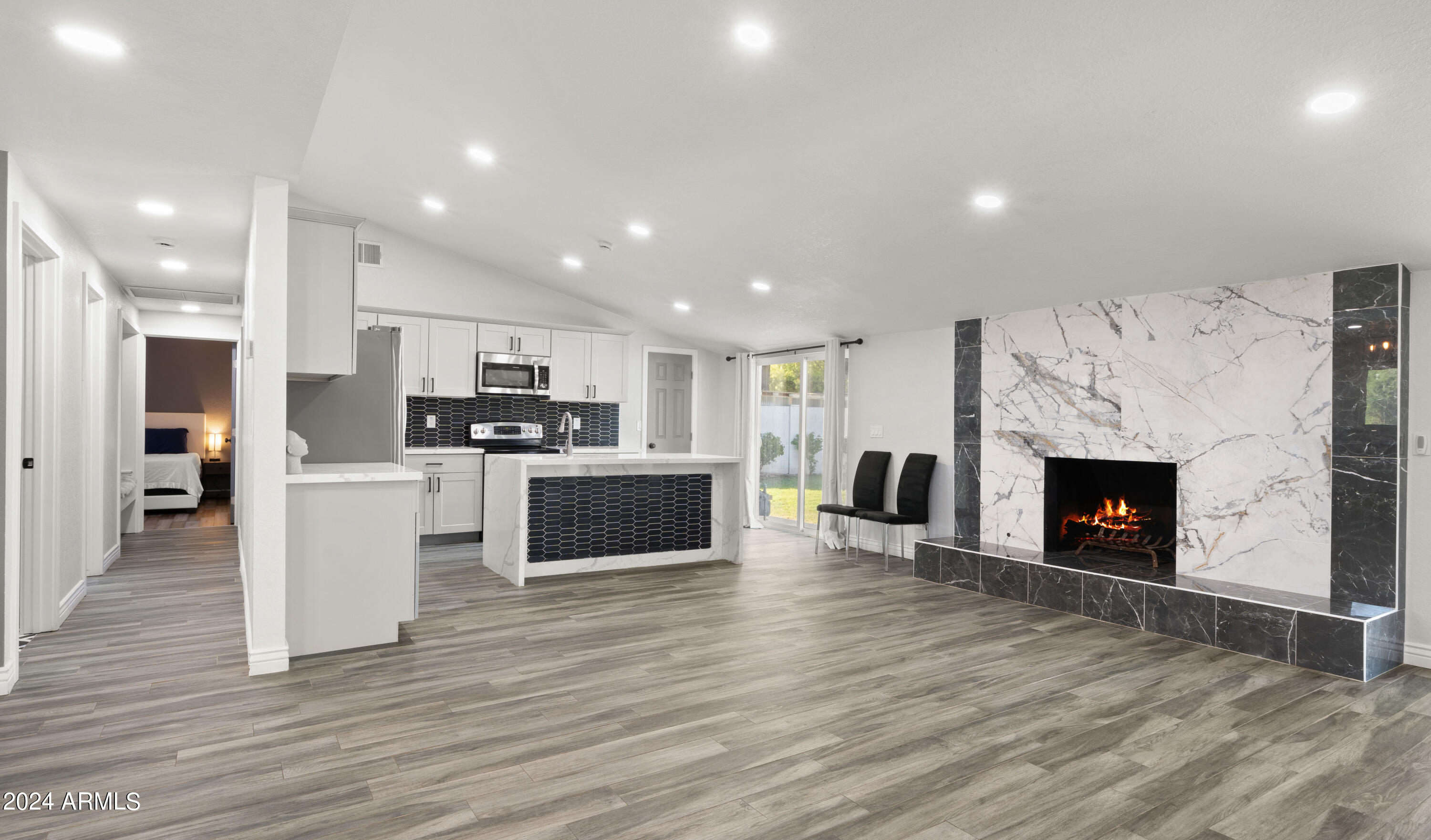 1312 W BERRIDGE Lane