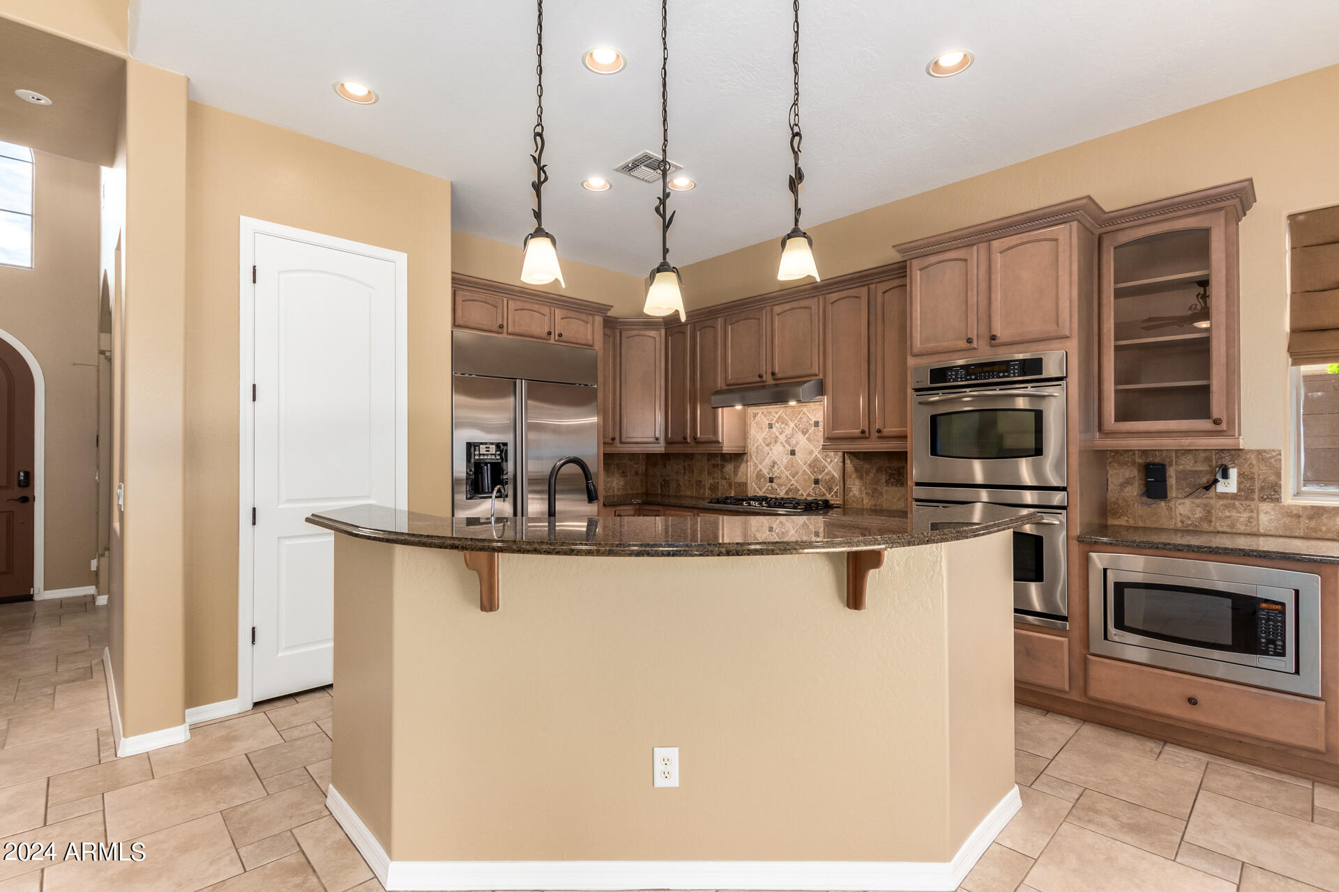 3658 E LOS GATOS Drive