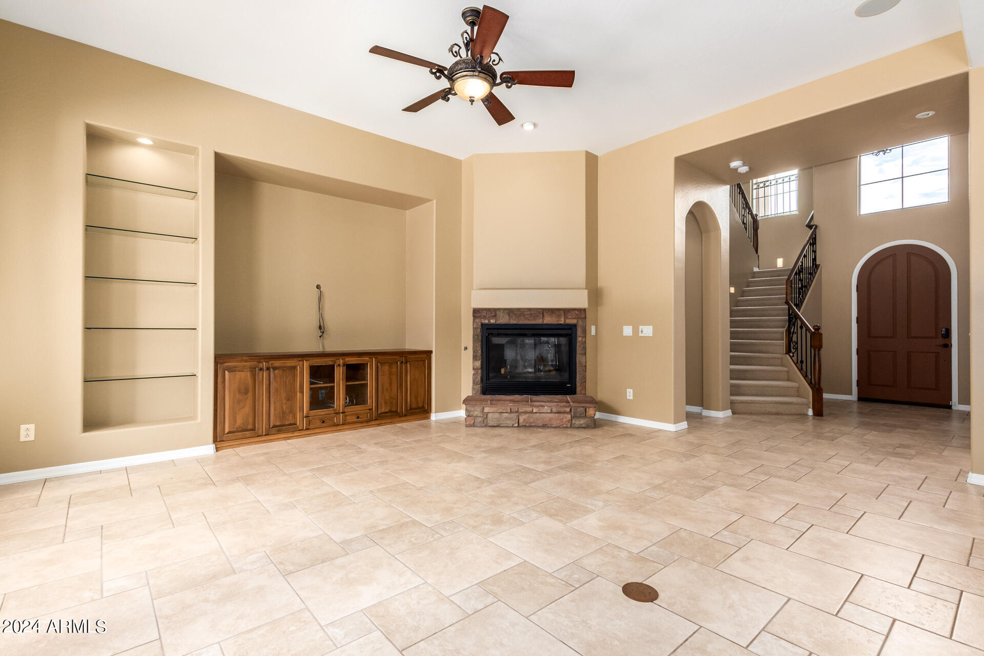 3658 E LOS GATOS Drive