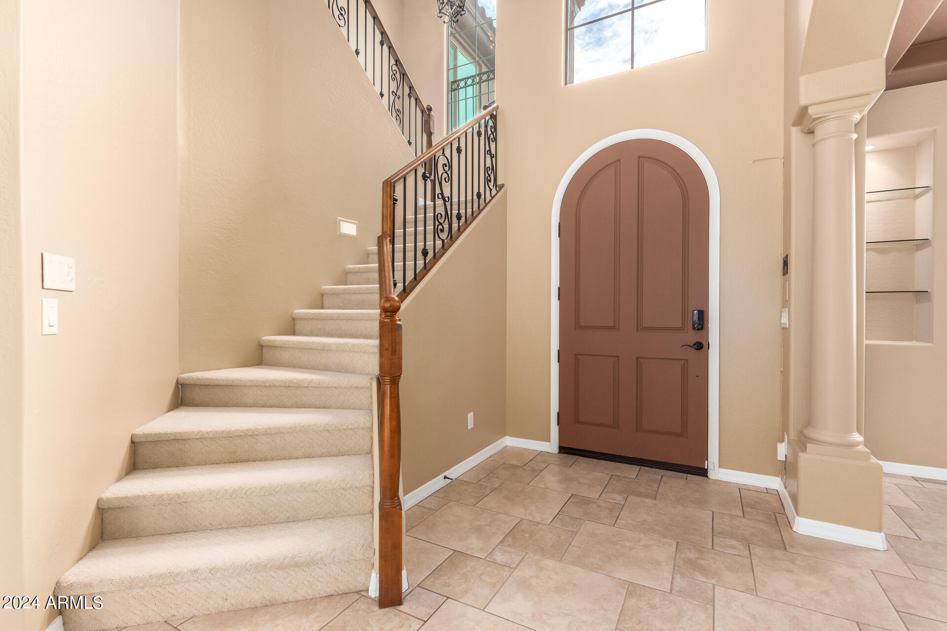 3658 E LOS GATOS Drive