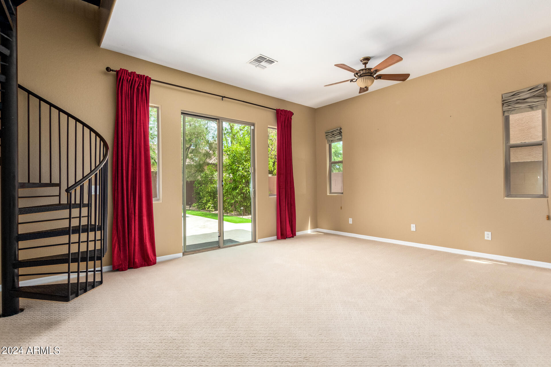 3658 E LOS GATOS Drive