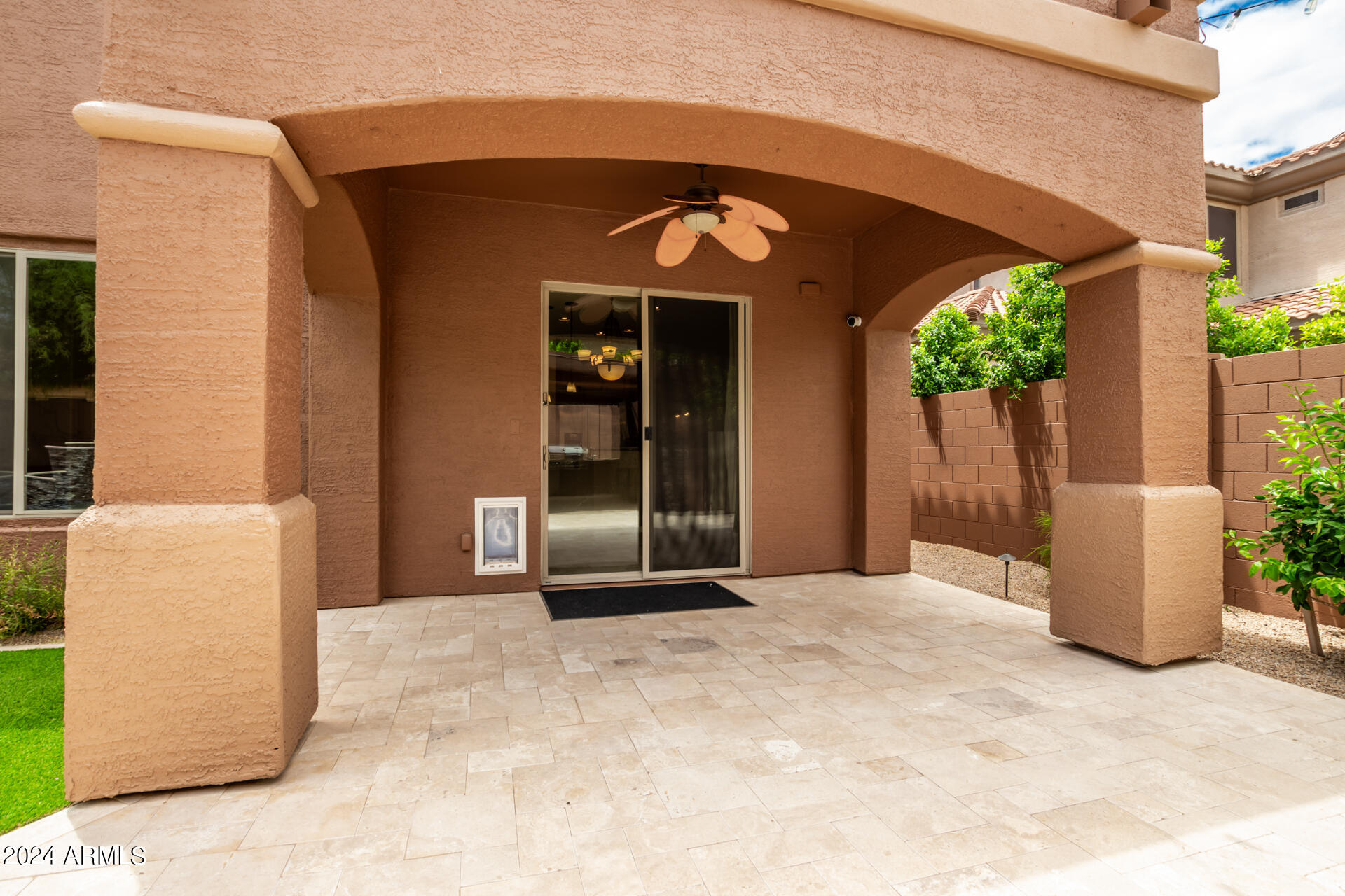 3658 E LOS GATOS Drive