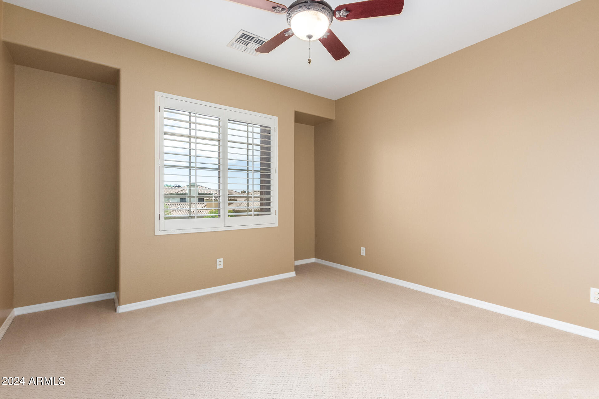 3658 E LOS GATOS Drive