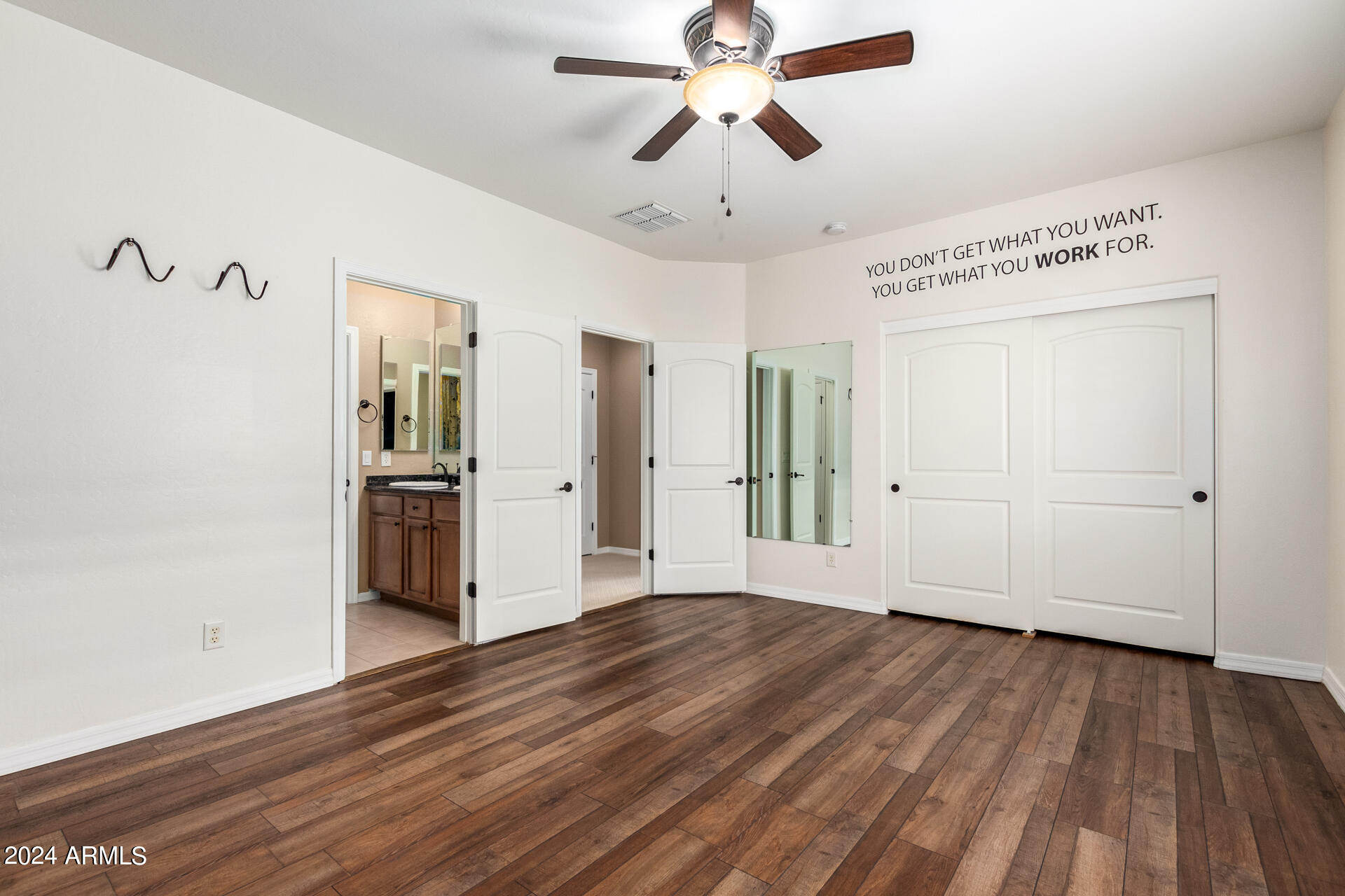 3658 E LOS GATOS Drive