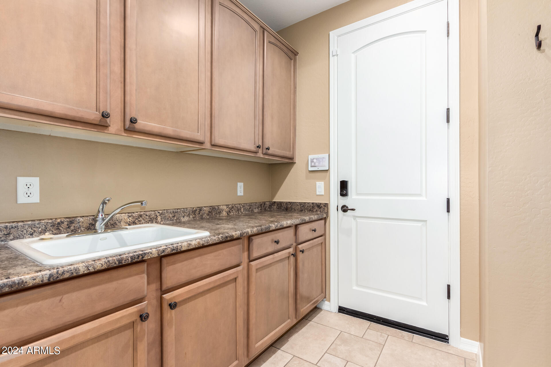 3658 E LOS GATOS Drive