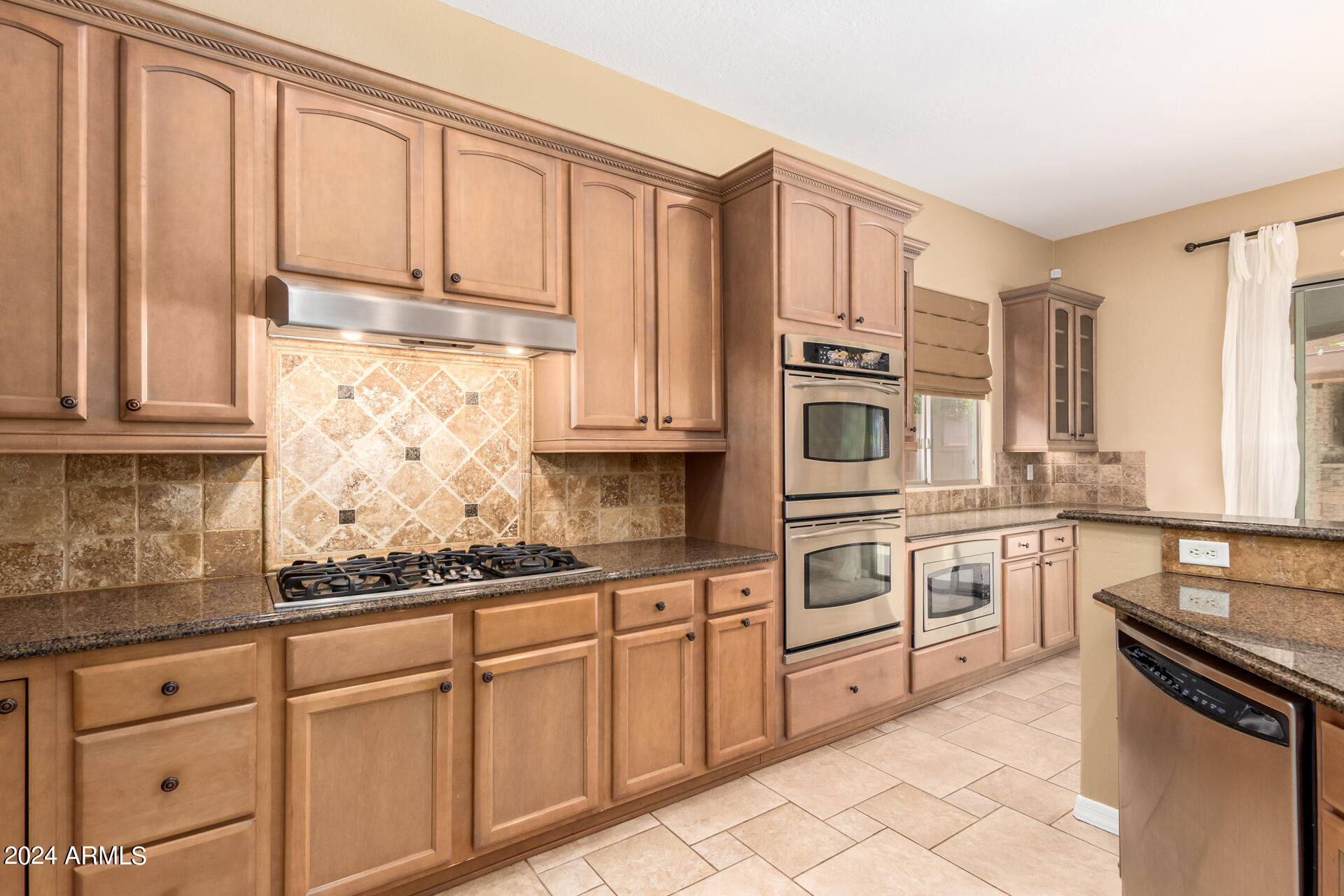 3658 E LOS GATOS Drive