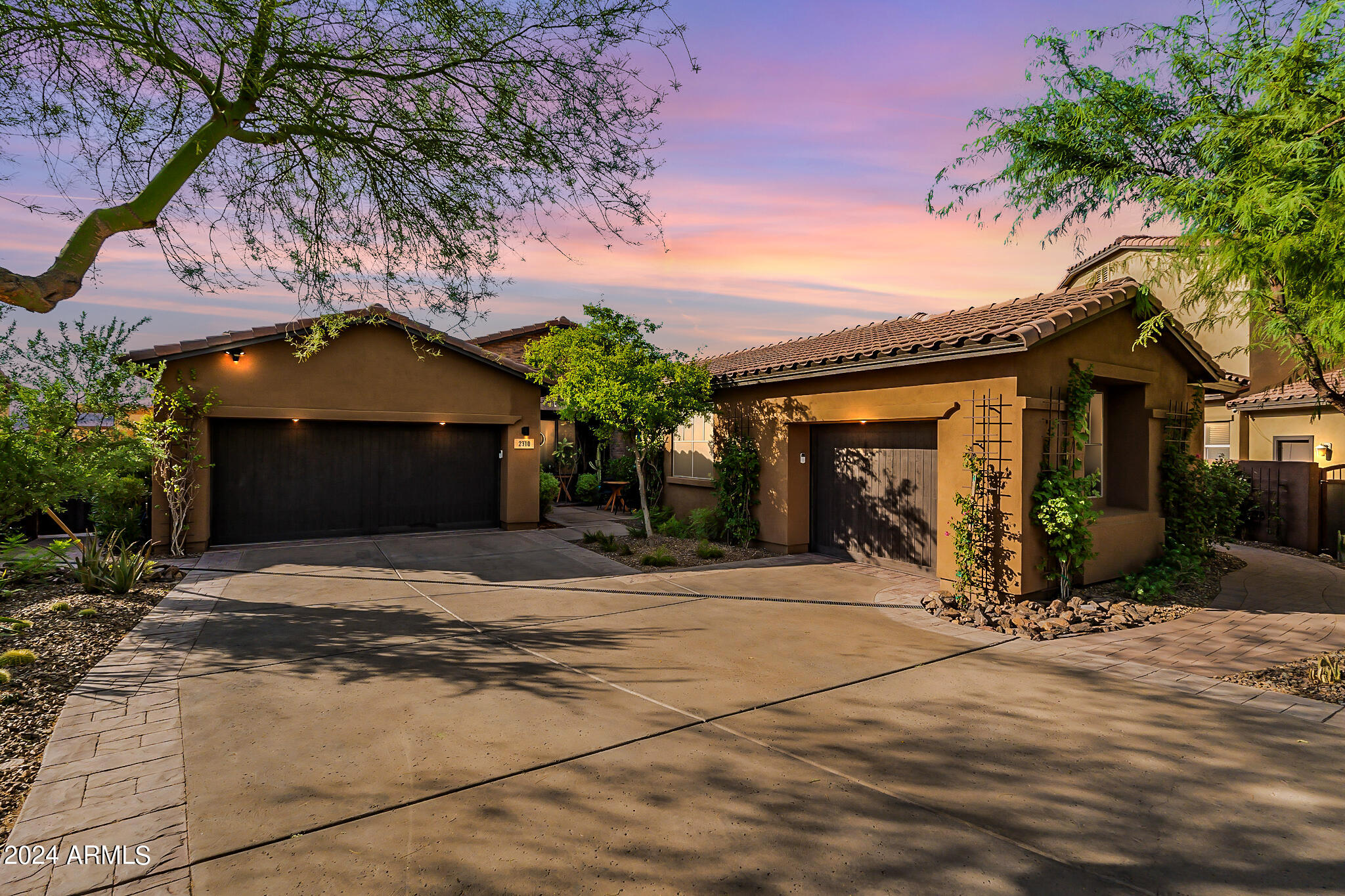 2310 E WINSTON Drive