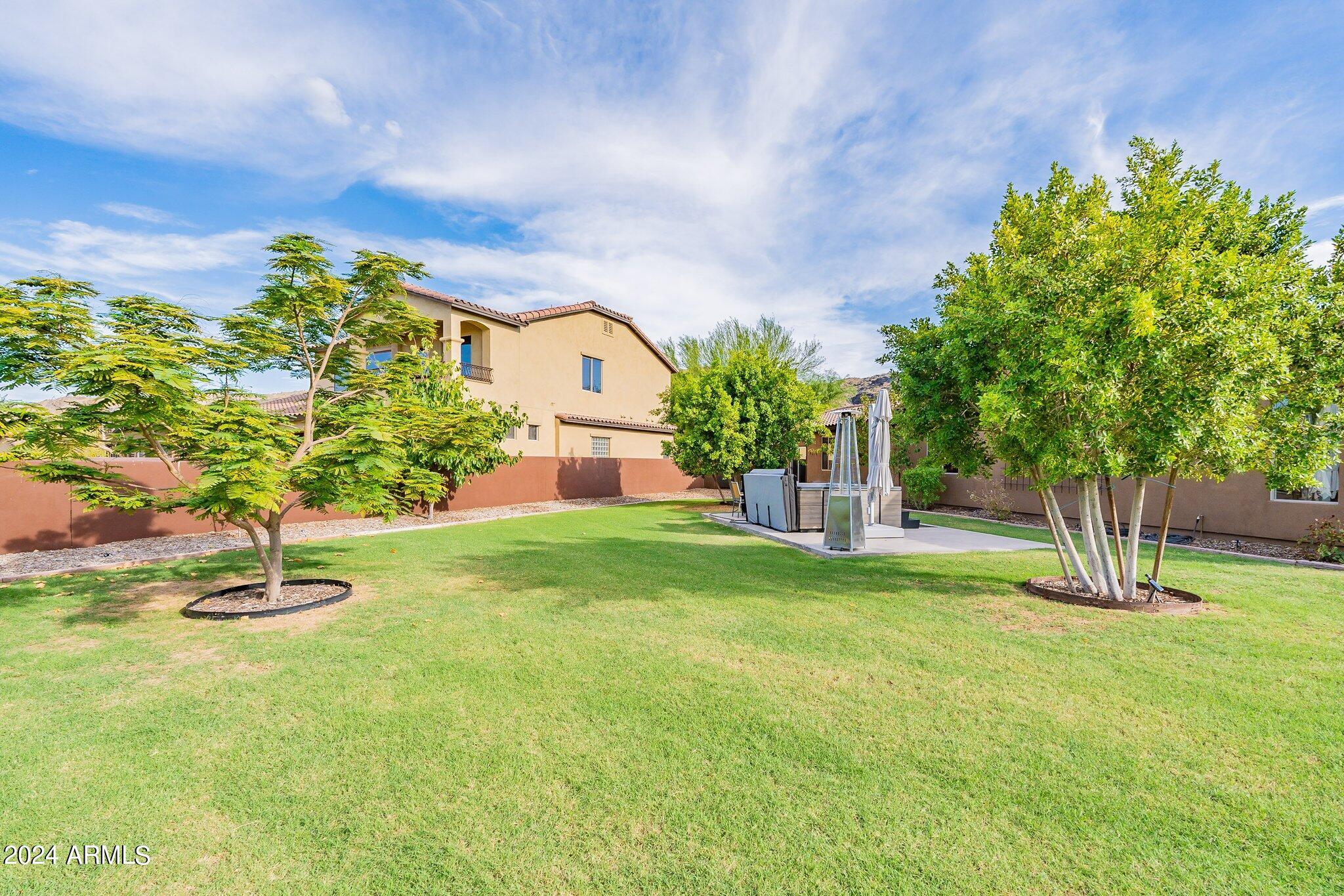 2310 E WINSTON Drive
