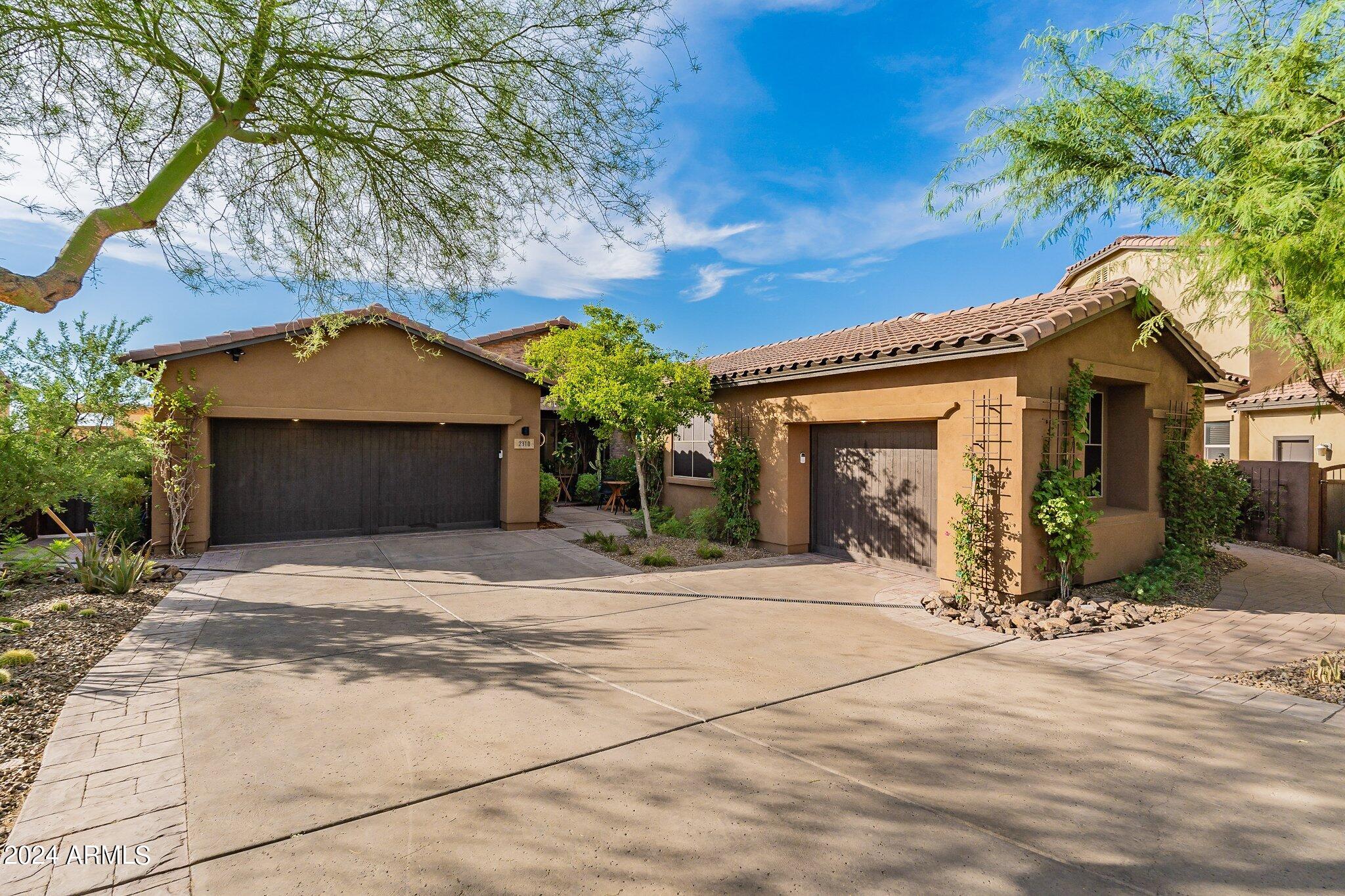 2310 E WINSTON Drive