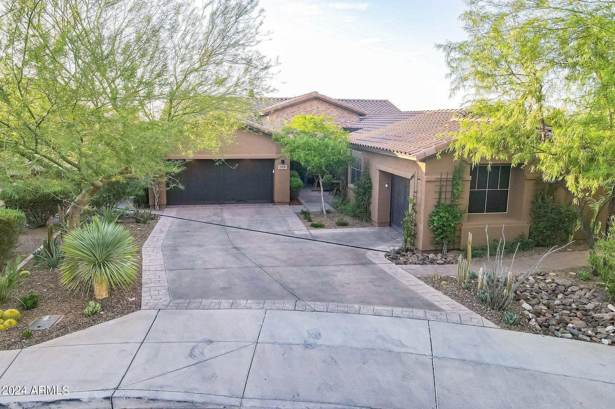2310 E WINSTON Drive