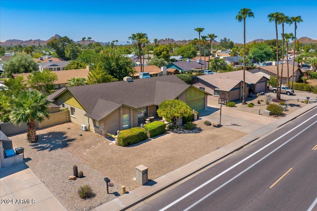 4417 E ACOMA Drive