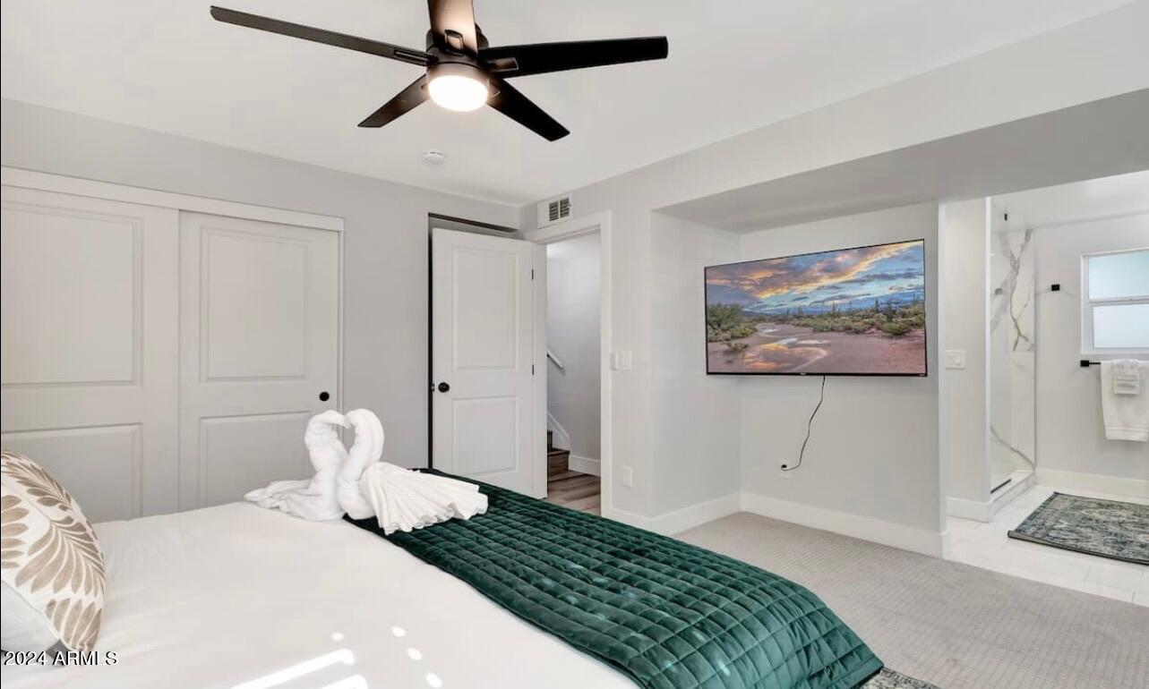 8707 E VALLEY VISTA Drive