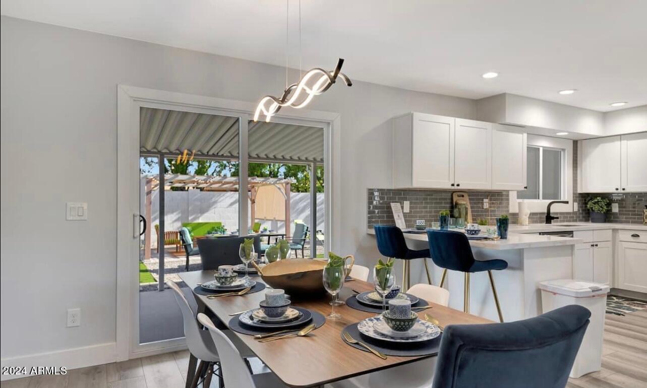 8707 E VALLEY VISTA Drive