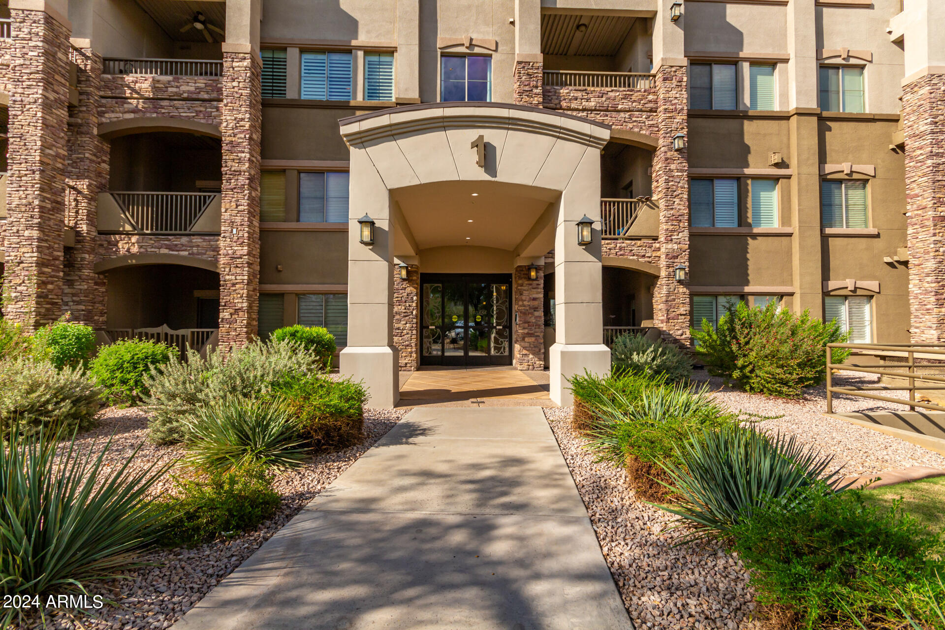 5450 E DEER VALLEY Drive # 4001