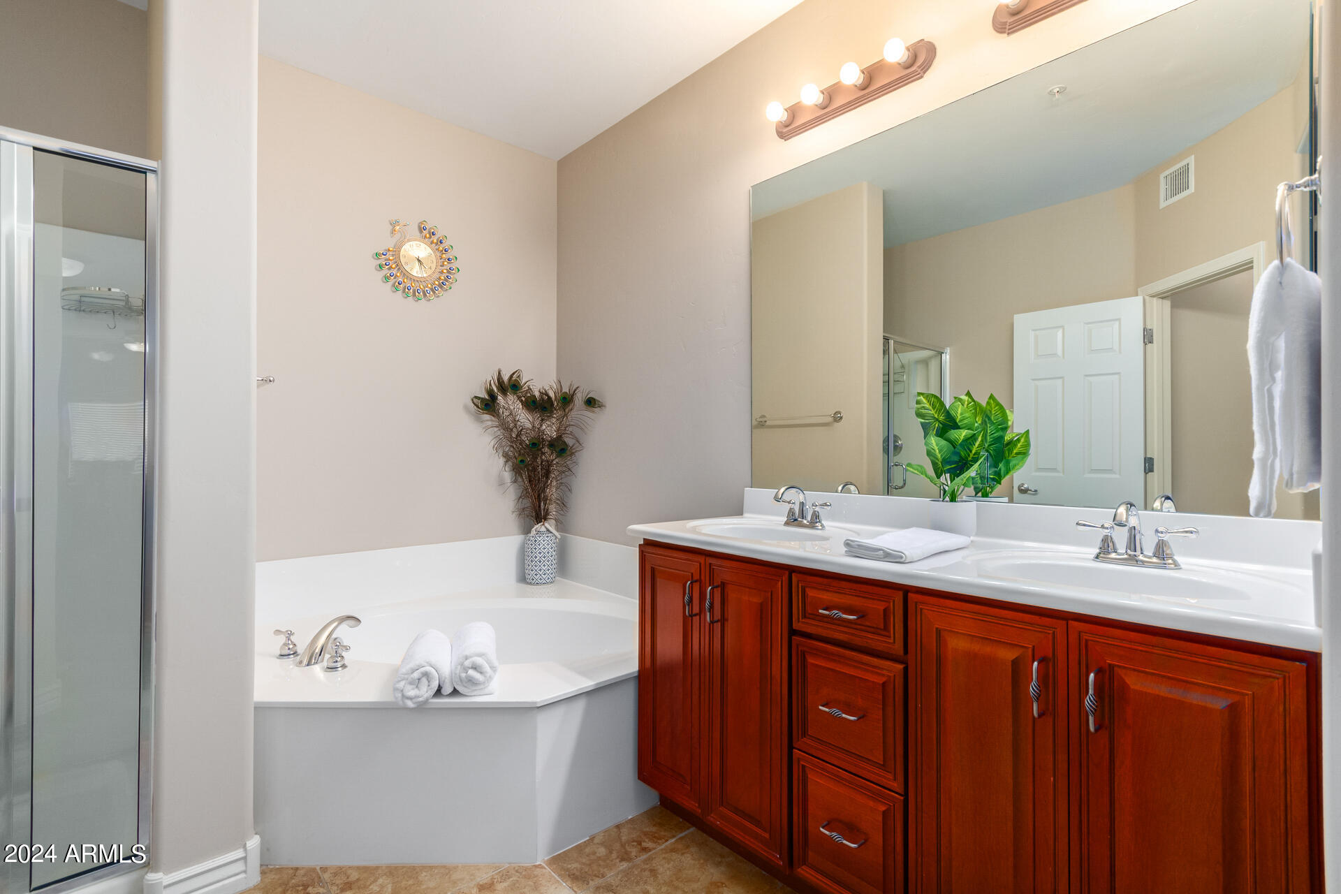 5450 E DEER VALLEY Drive # 4001