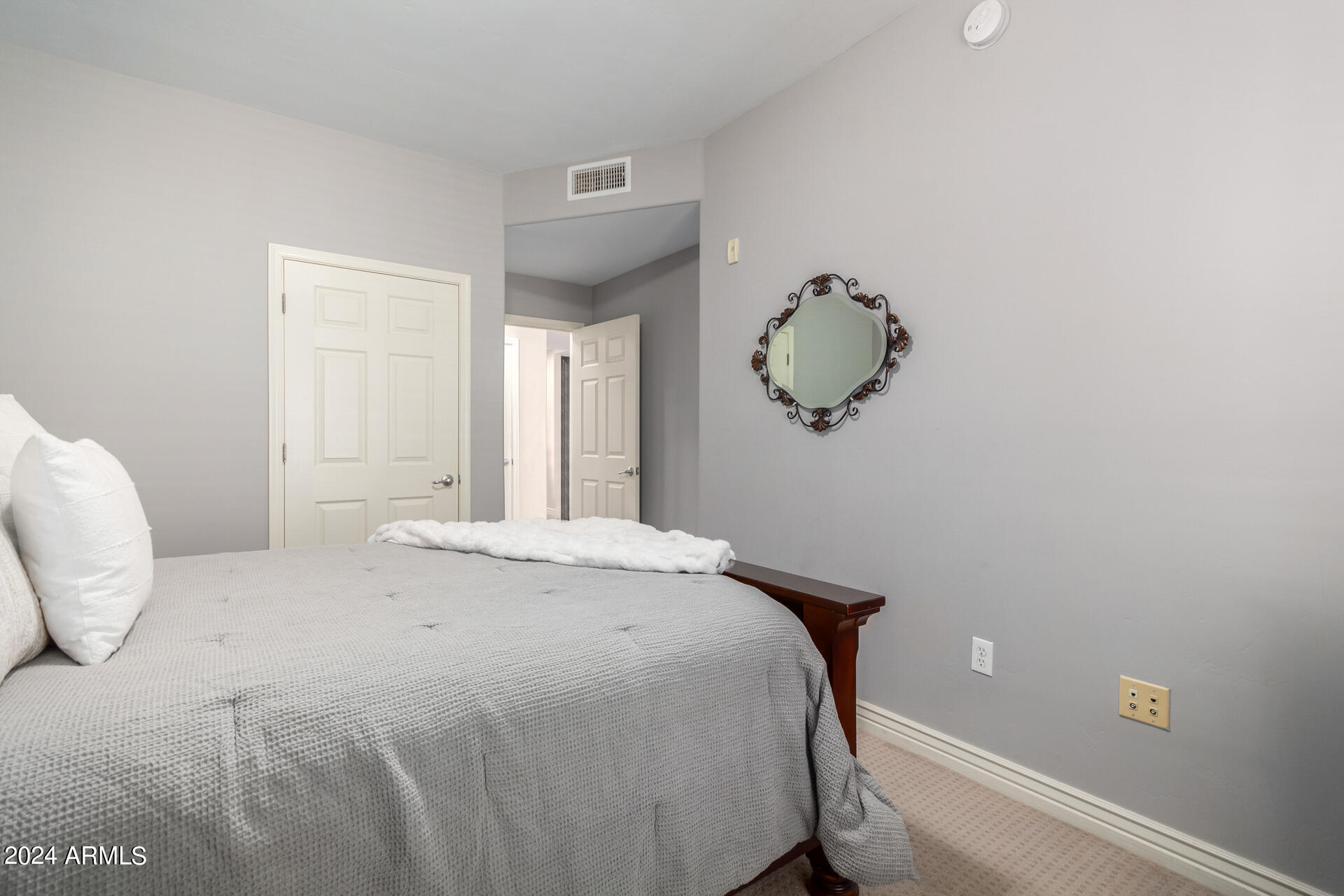 5450 E DEER VALLEY Drive # 4001