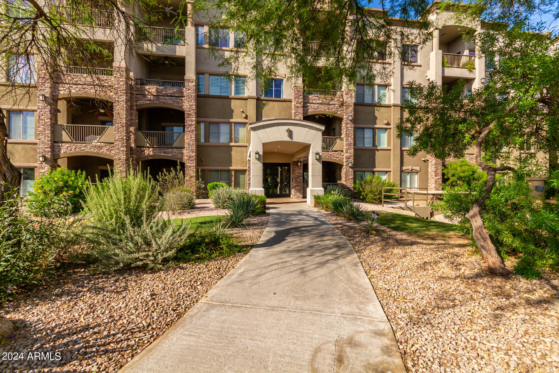 5450 E DEER VALLEY Drive # 4001