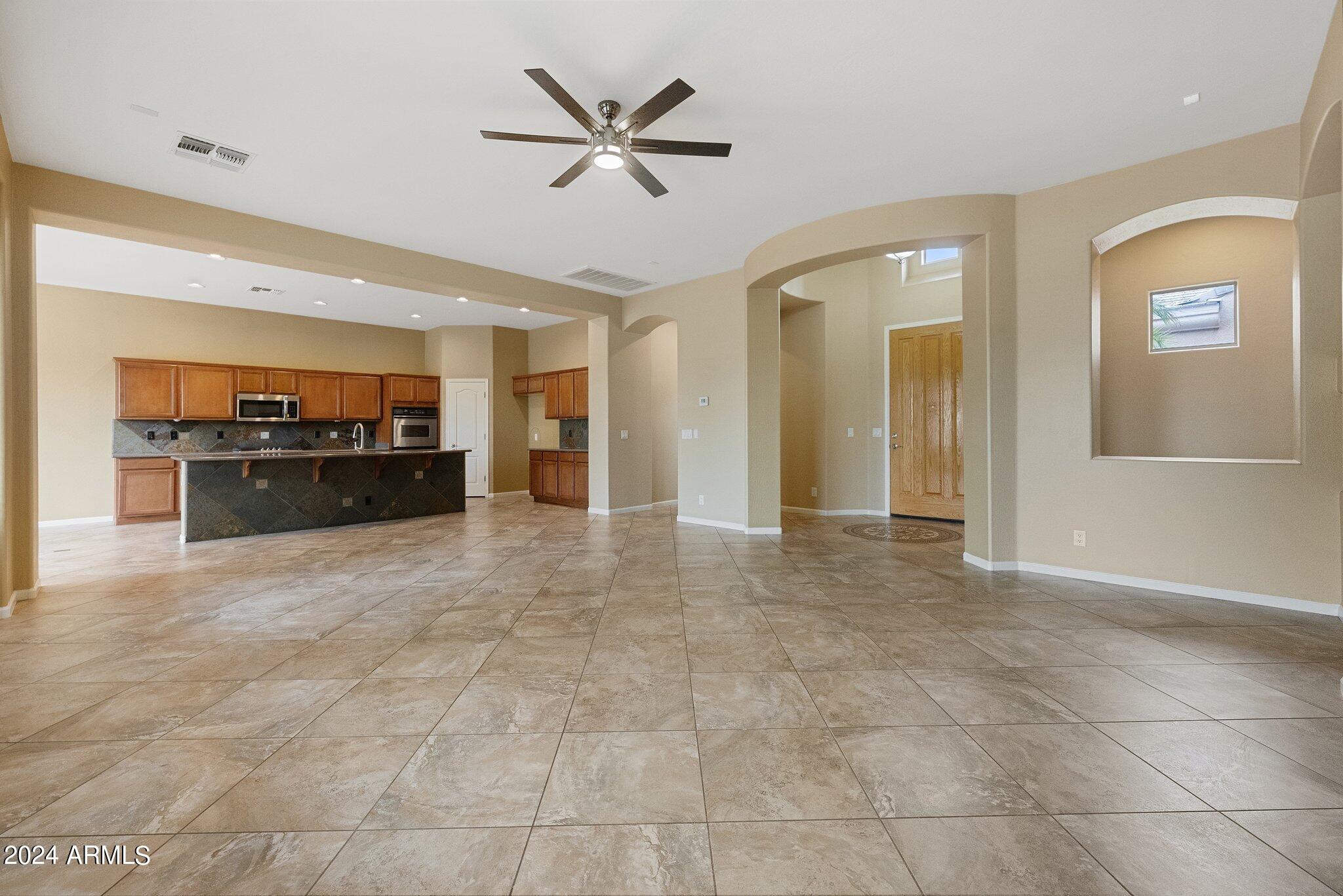 3262 E Oriole Way