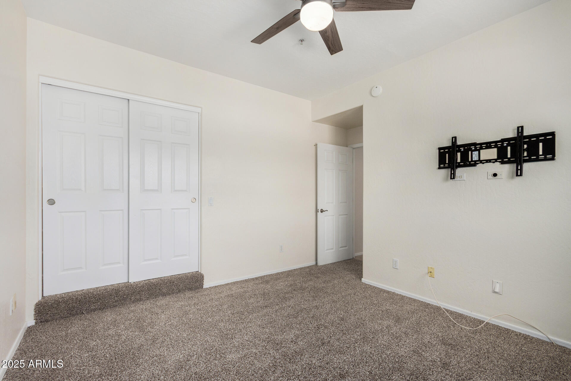 11500 E COCHISE Drive # 2090