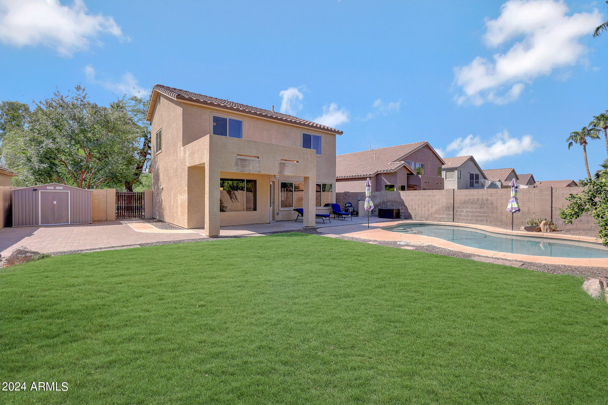 7410 W QUAIL Avenue