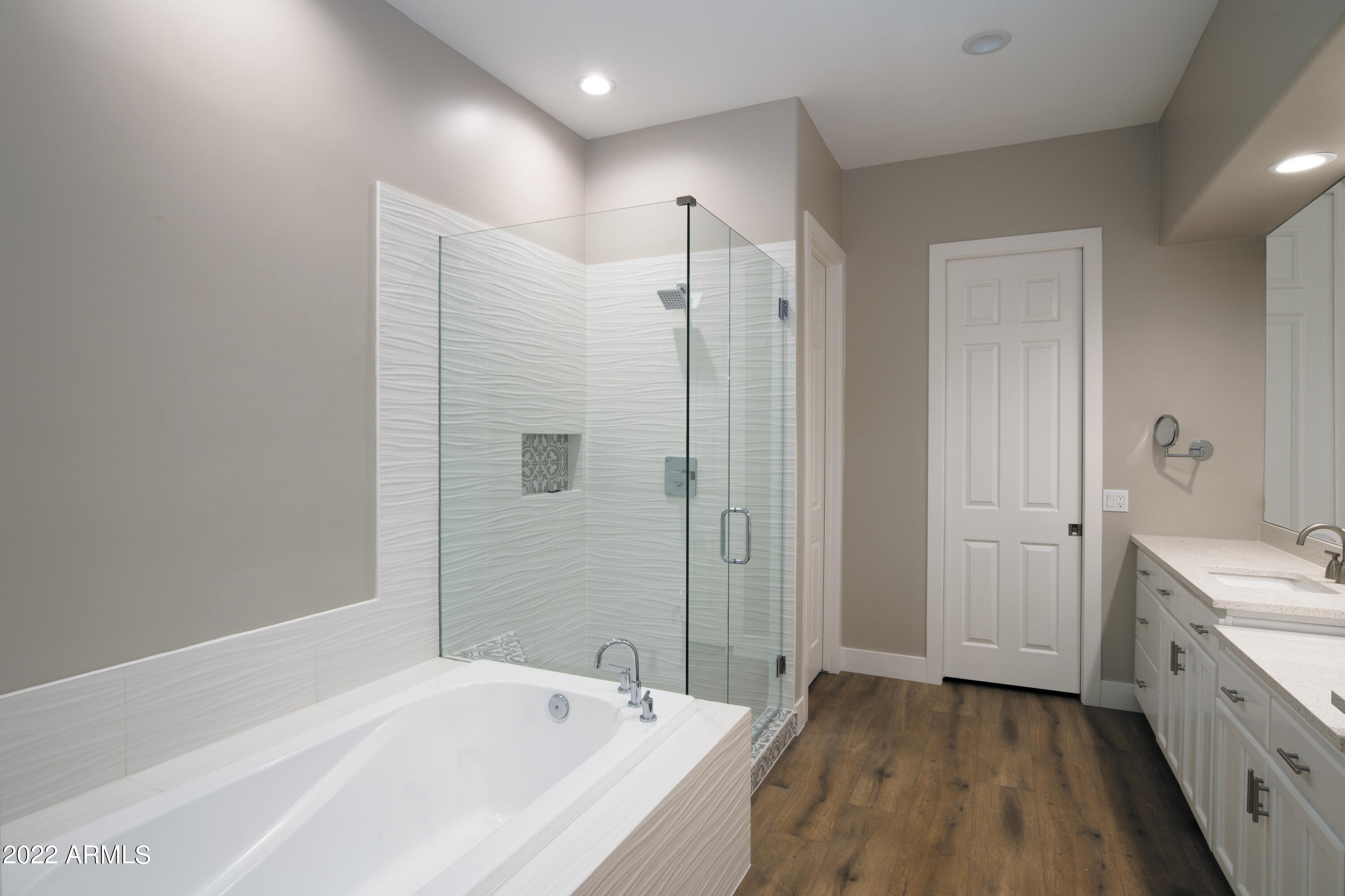 9270 E THOMPSON PEAK Parkway, 346