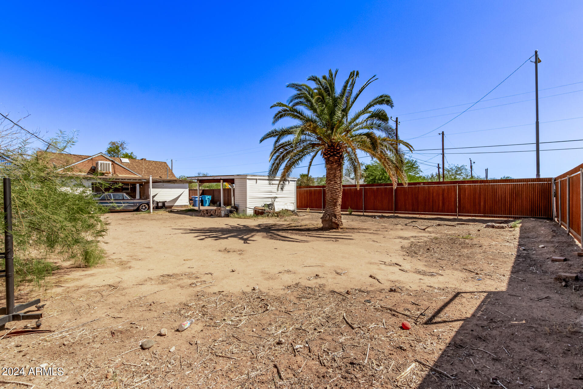 2102 N 24TH Place