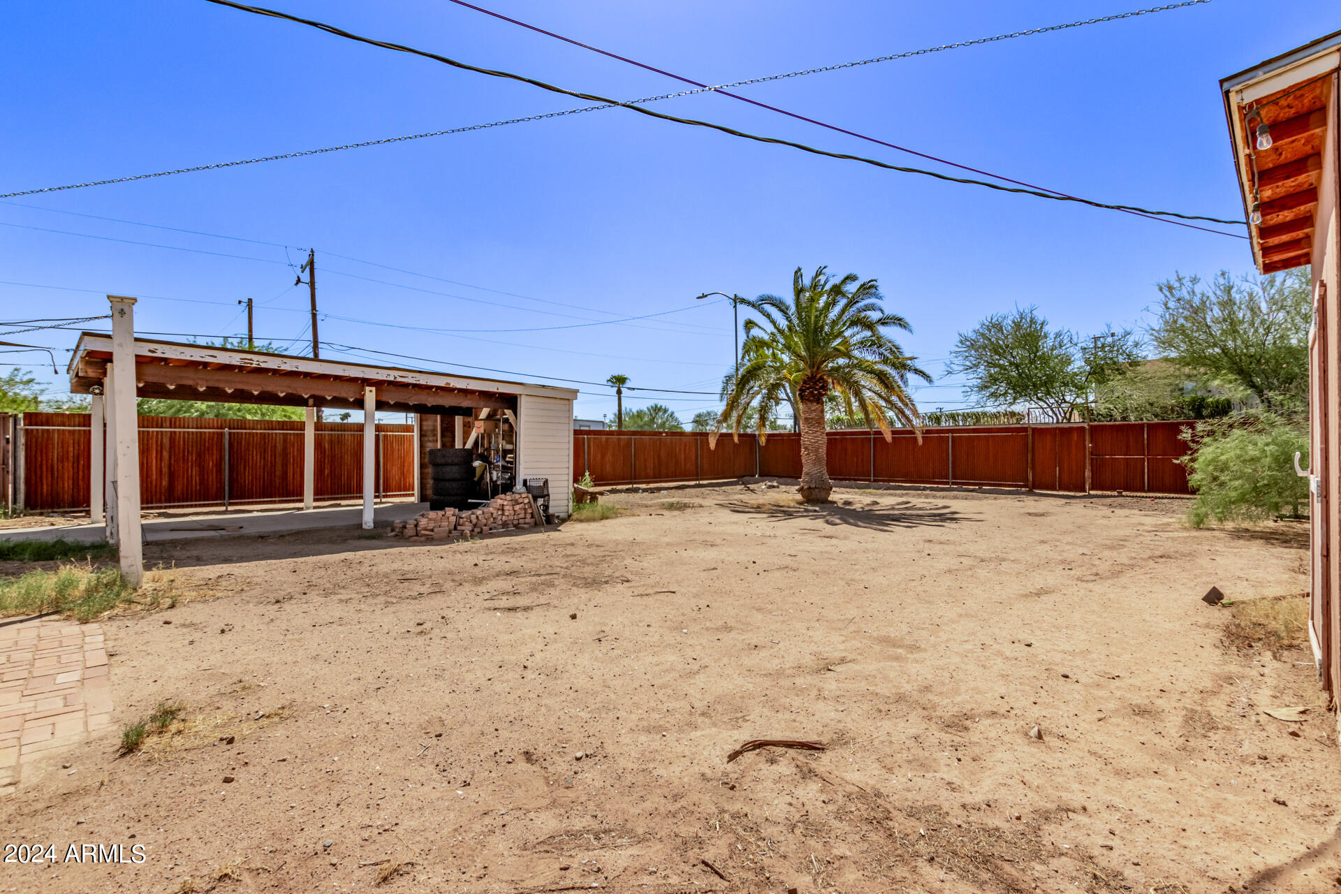 2102 N 24TH Place