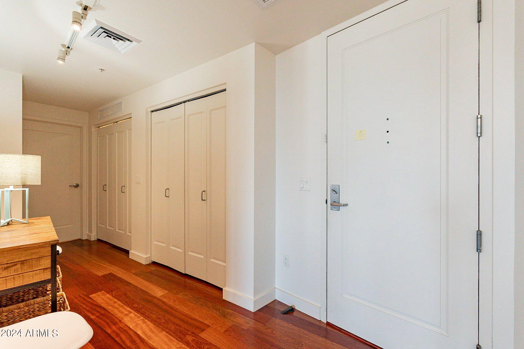 310 S 4TH Street # 905
