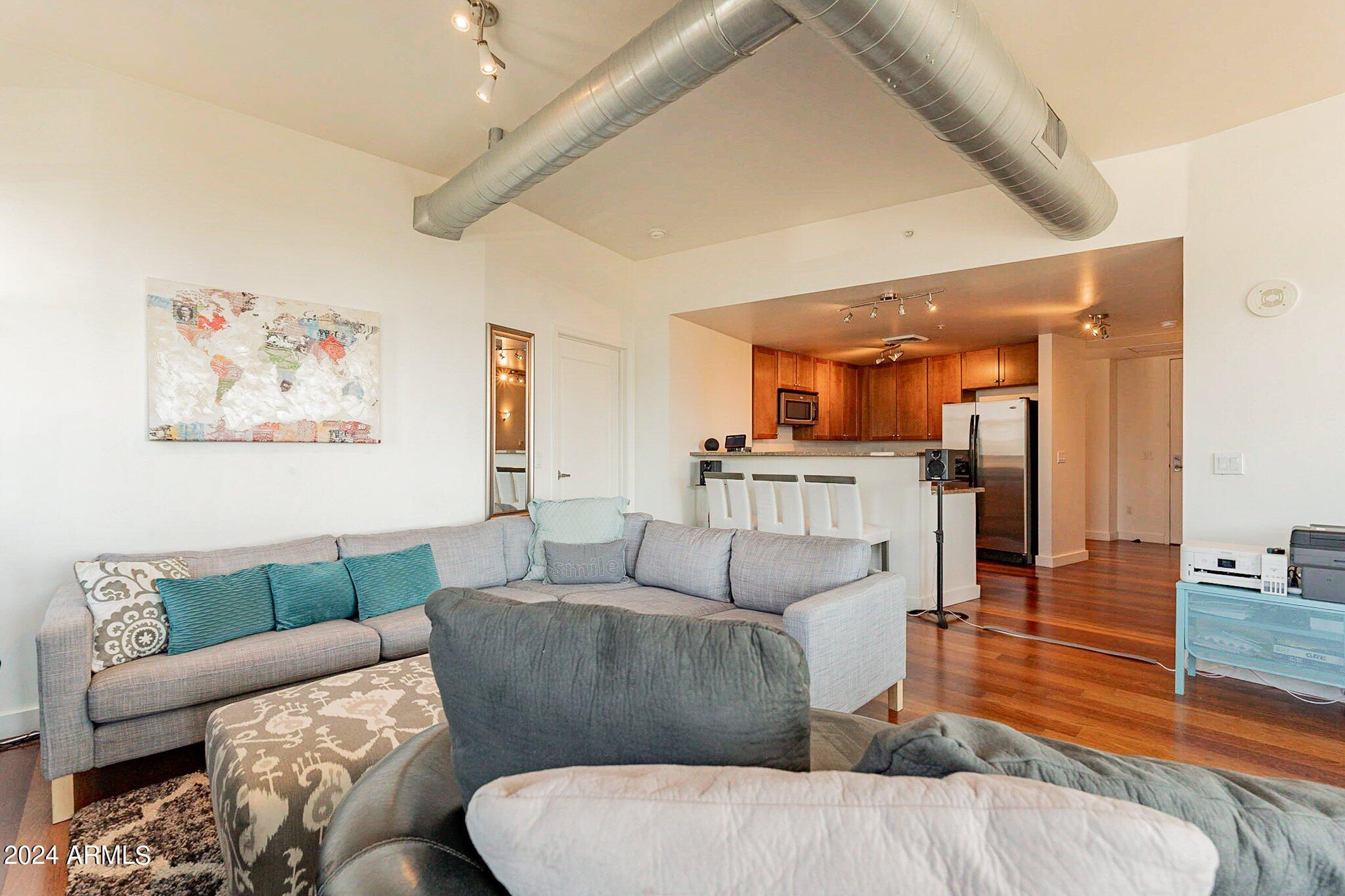 310 S 4TH Street # 905