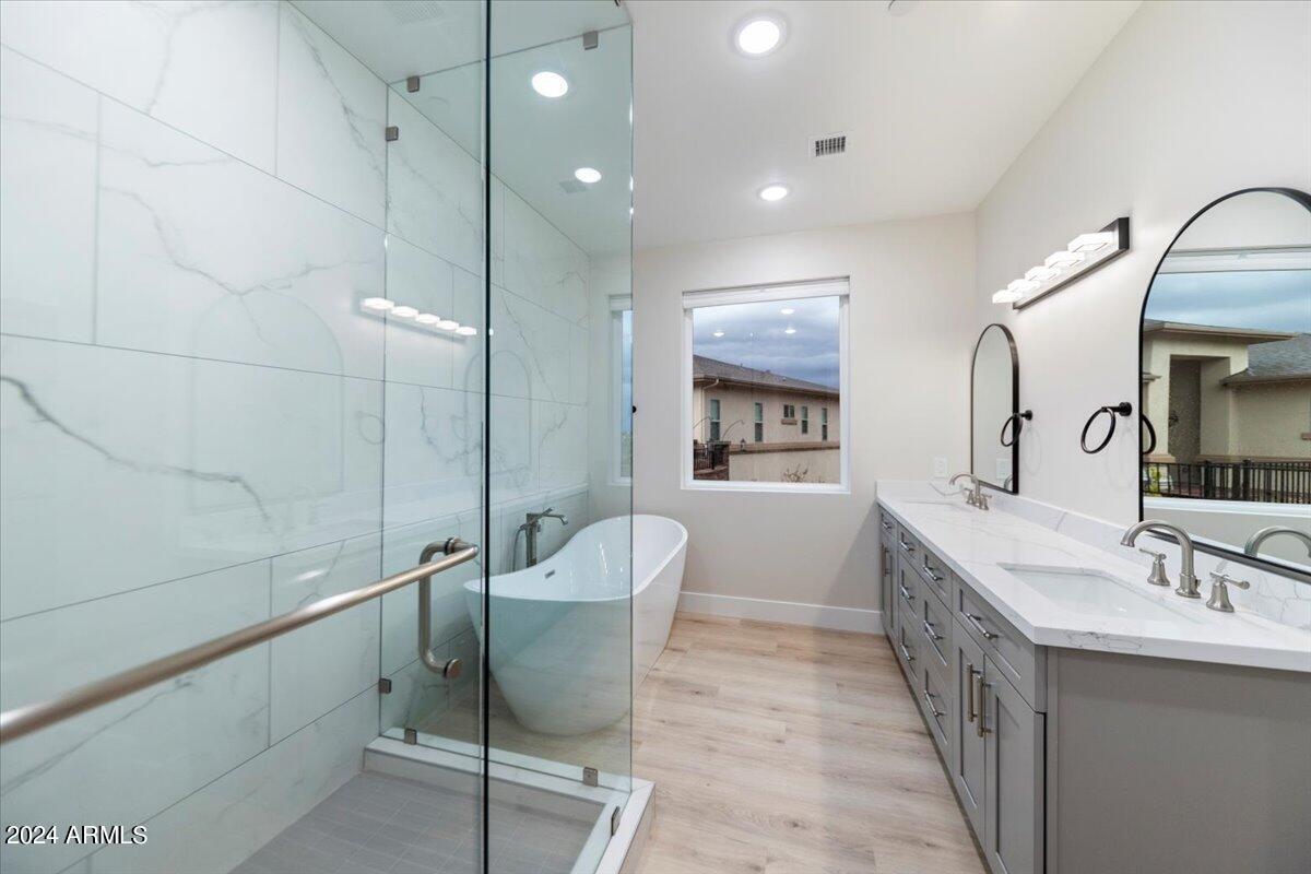 5227 E Canyon View Court